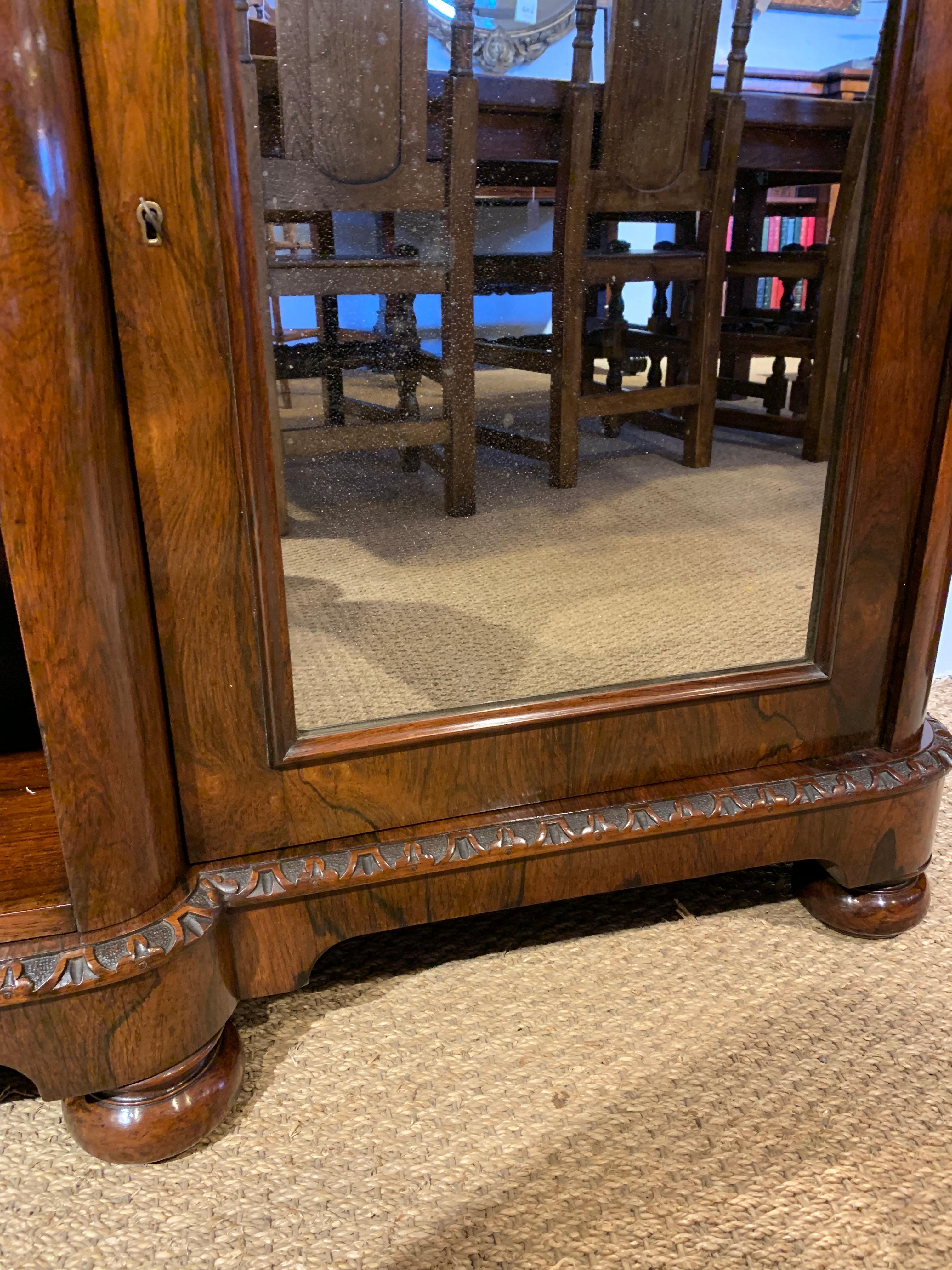 Bookcase Long and Low In Good Condition In Honiton, Devon