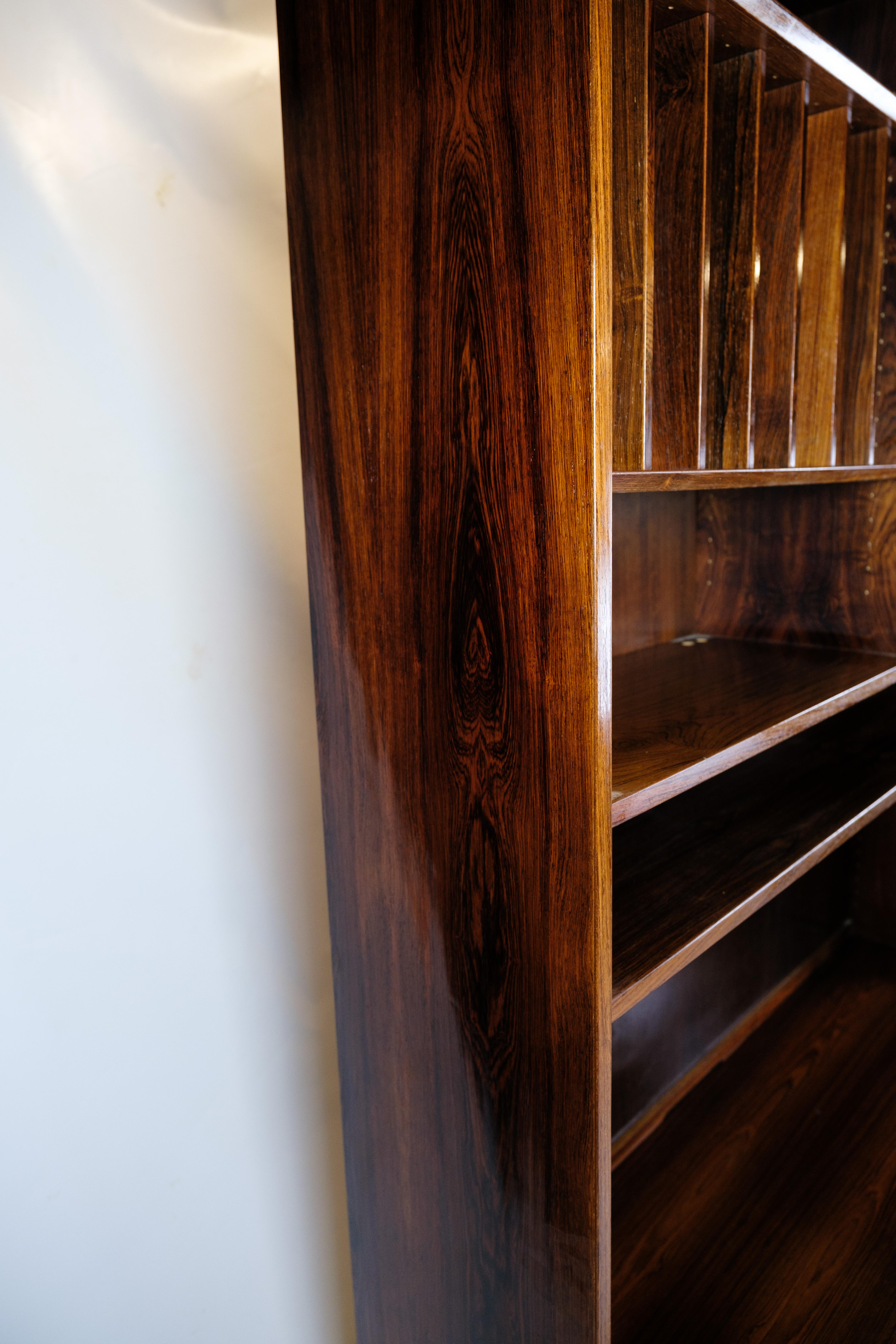 Bookcase Made In Rosewood By Hundevad Funirture Factory From 1960s  For Sale 2