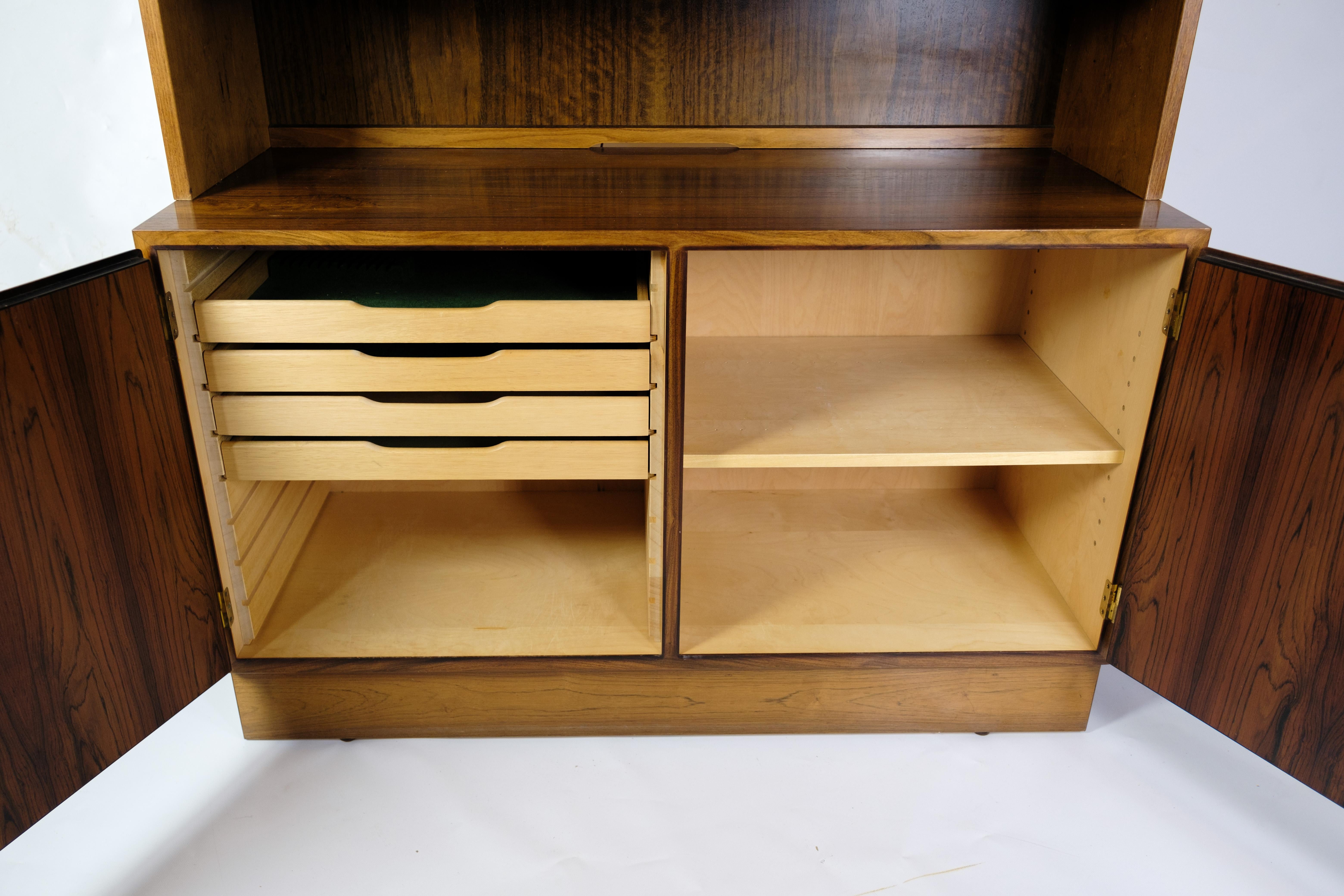 Mid-20th Century Bookcase Made In Rosewood Made By Hundevad Furniture From 1960s For Sale