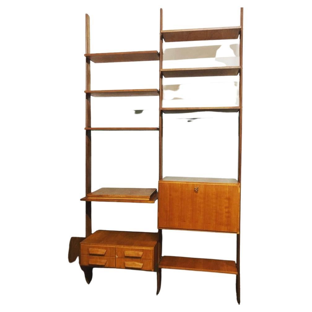 Bookcase Mid-Century Modern by Isa Bergamo Italy 1960s  For Sale