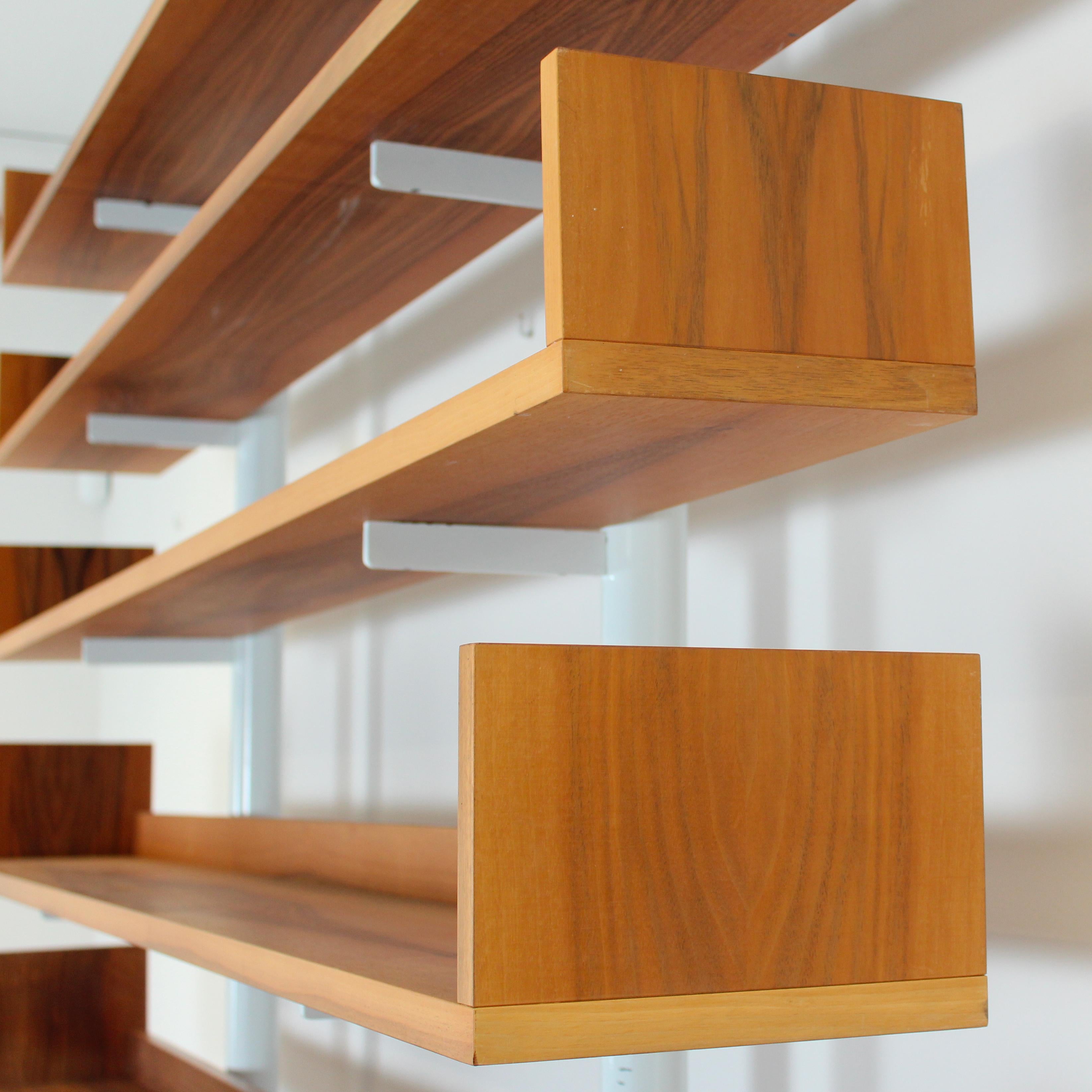 Libreria Model 795 di Carlo Scarpa per Bernini, Italia, 1980, Noce e Steele in vendita 2