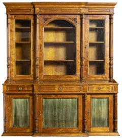 BOOKCASE Portuguese, 19th century, made of Mahogany Wood