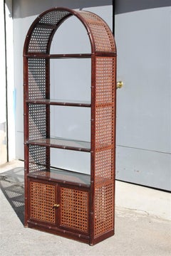 Bibliothèque arrondie avec étagère en bambou sculpté  paille, 1960