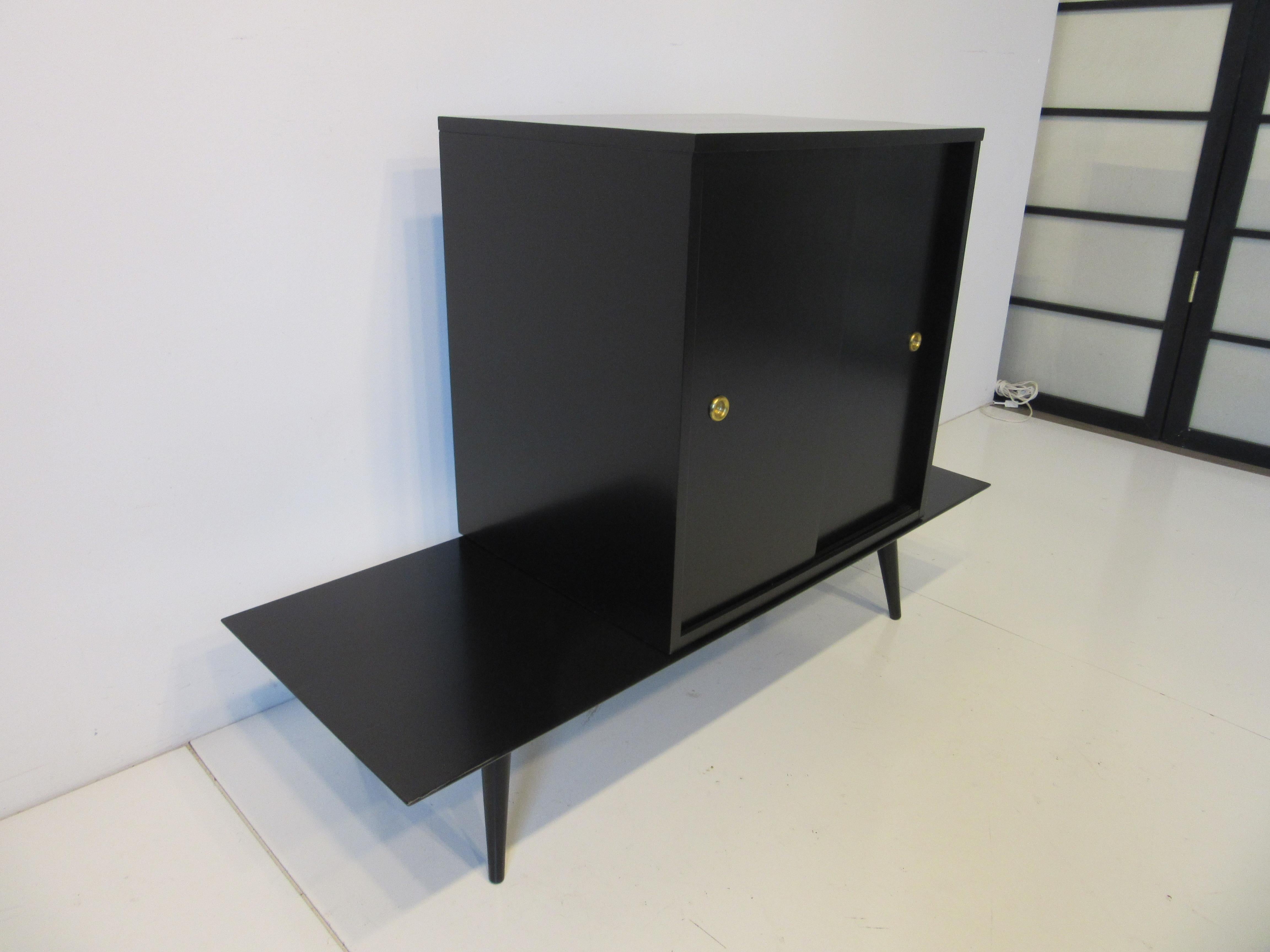 Mid-Century Modern Bookcase/Storage Cabinet by Paul McCobb Planner Group For Sale