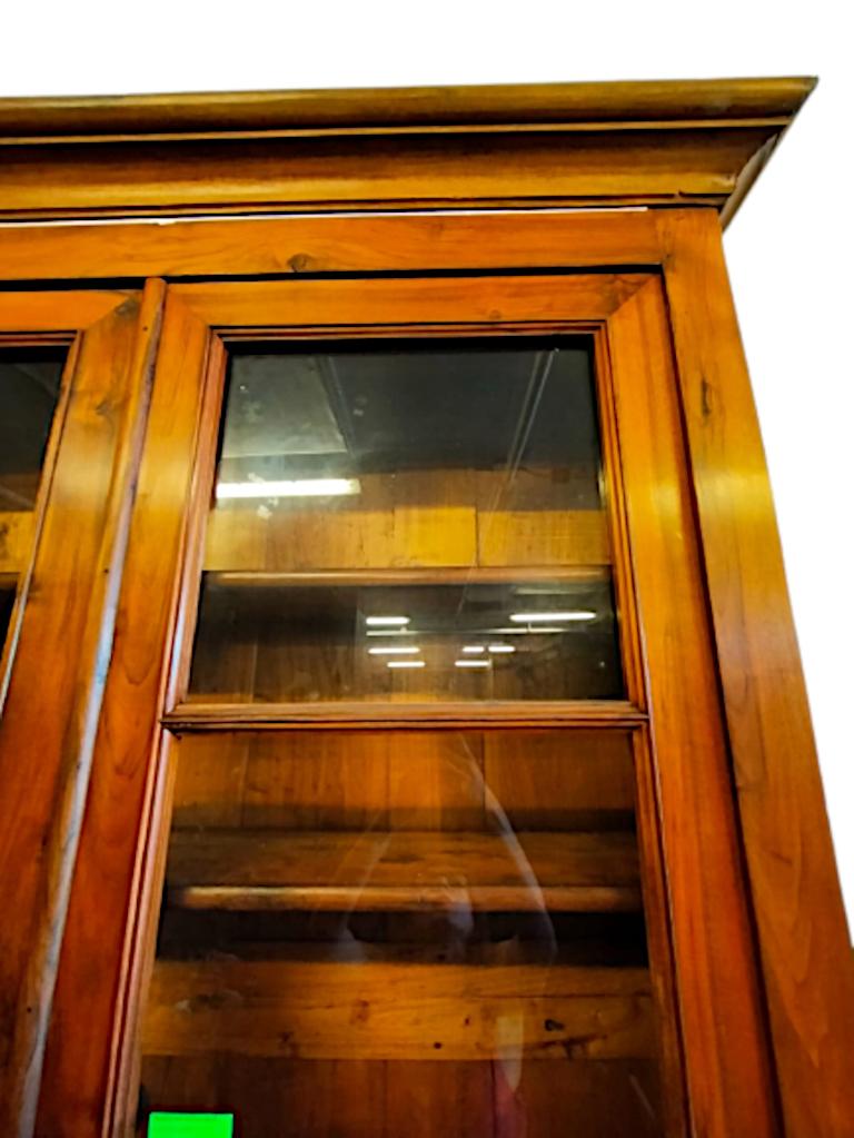 Bookcase with Display Case and Writing Surface Made of Solid Walnut from 1800s In Good Condition For Sale In Cesena, FC