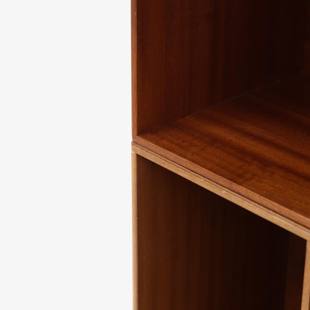 Mahogany bookcases by Mogens Koch In Good Condition For Sale In Copenhagen, DK