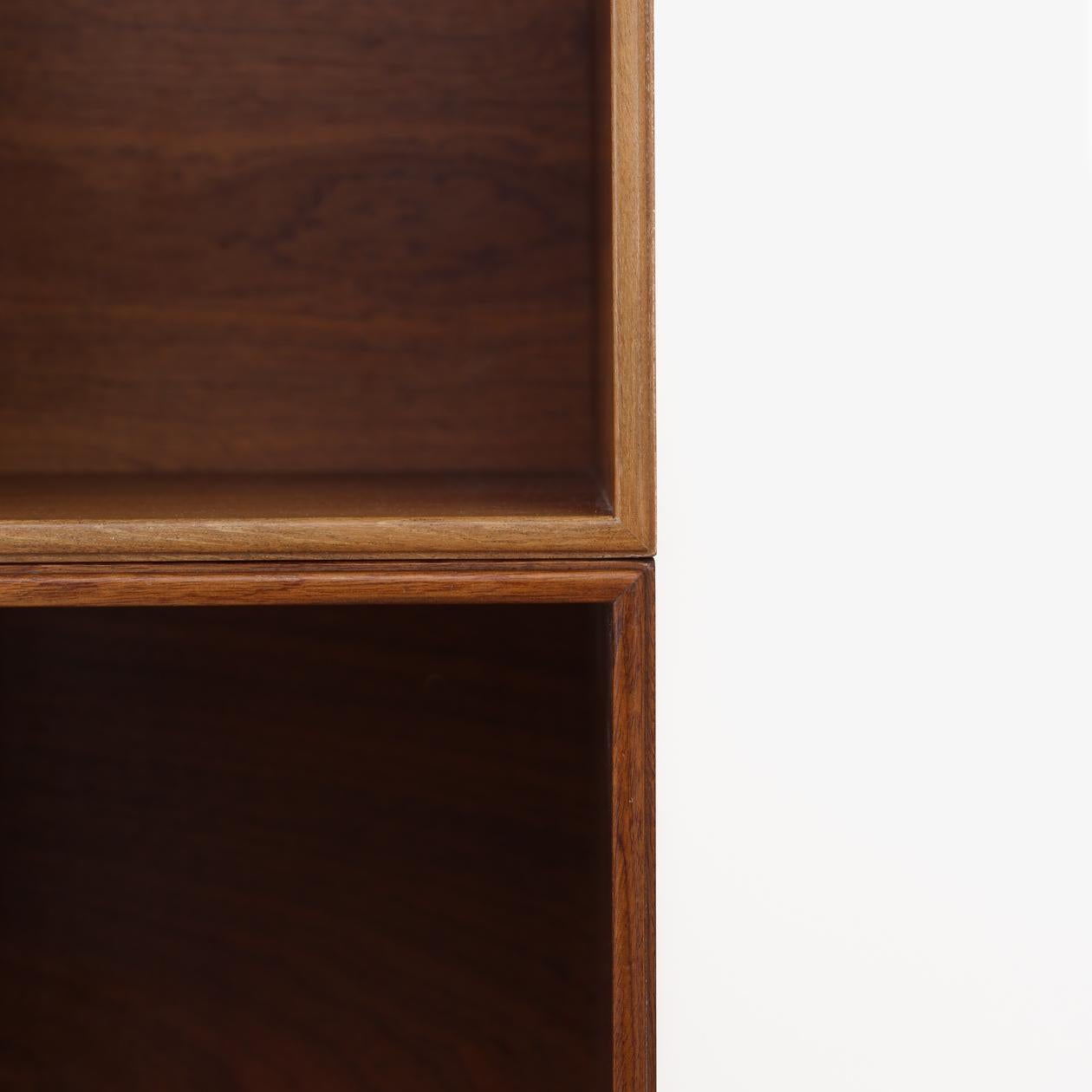 Mahogany bookcases by Mogens Koch For Sale 1