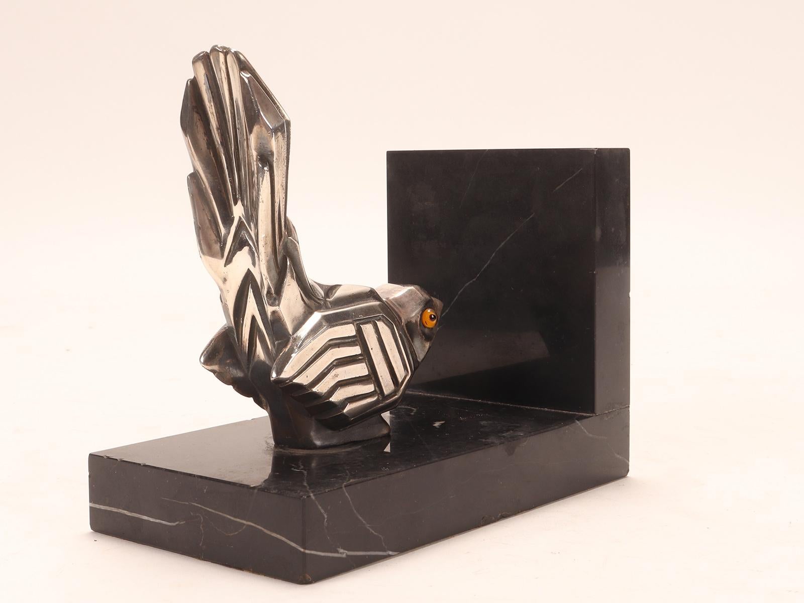 Glass Bookends by Hippolyte Francois Moreau, depicting sparrow birds, France 1925.  For Sale