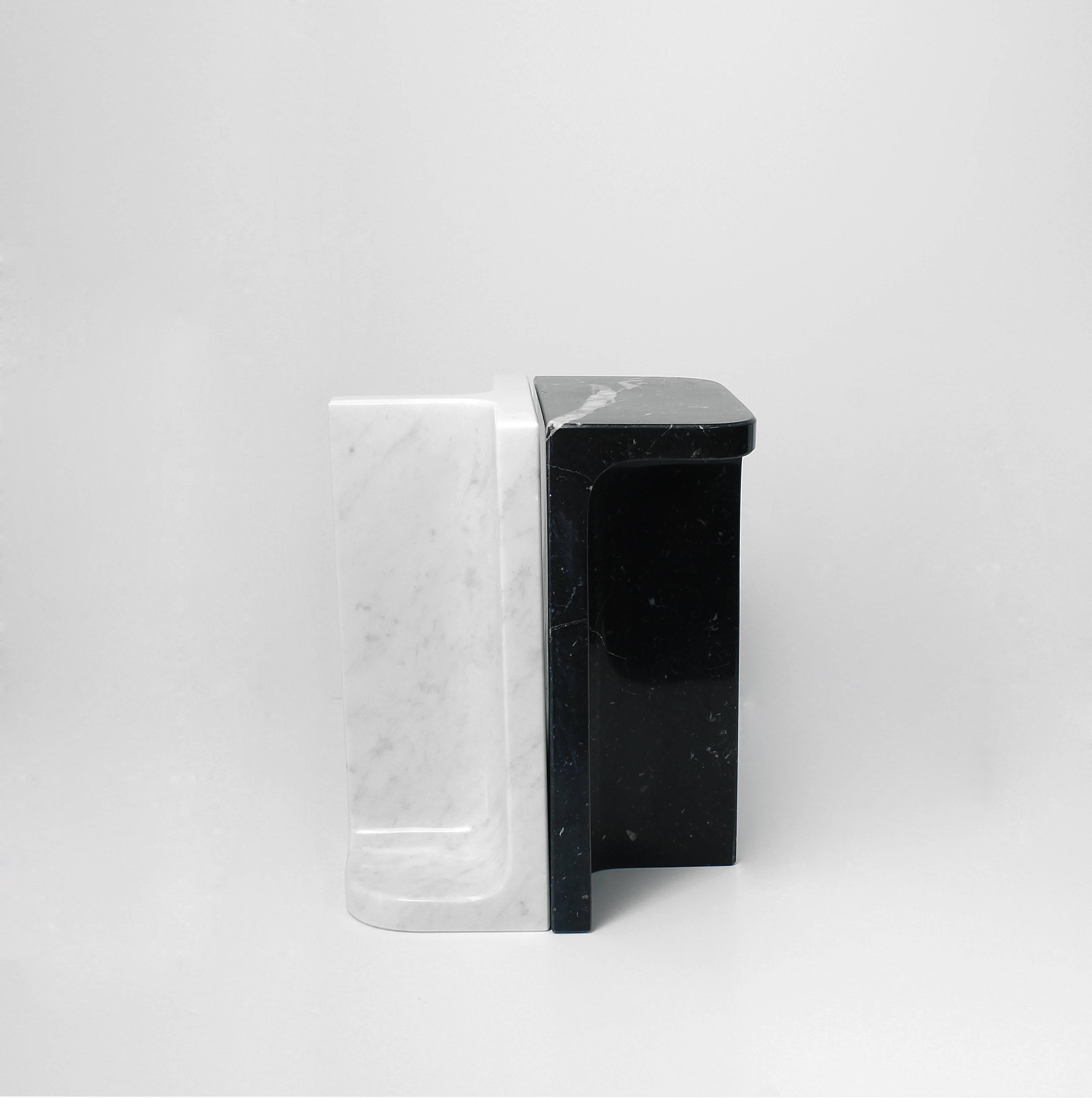 Contemporary Bookends Charles & Elie in Marquina Marble For Sale