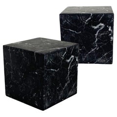 Buchstützen aus schwarzem spanischem Marquina-Marmor mit minimalistischem Design