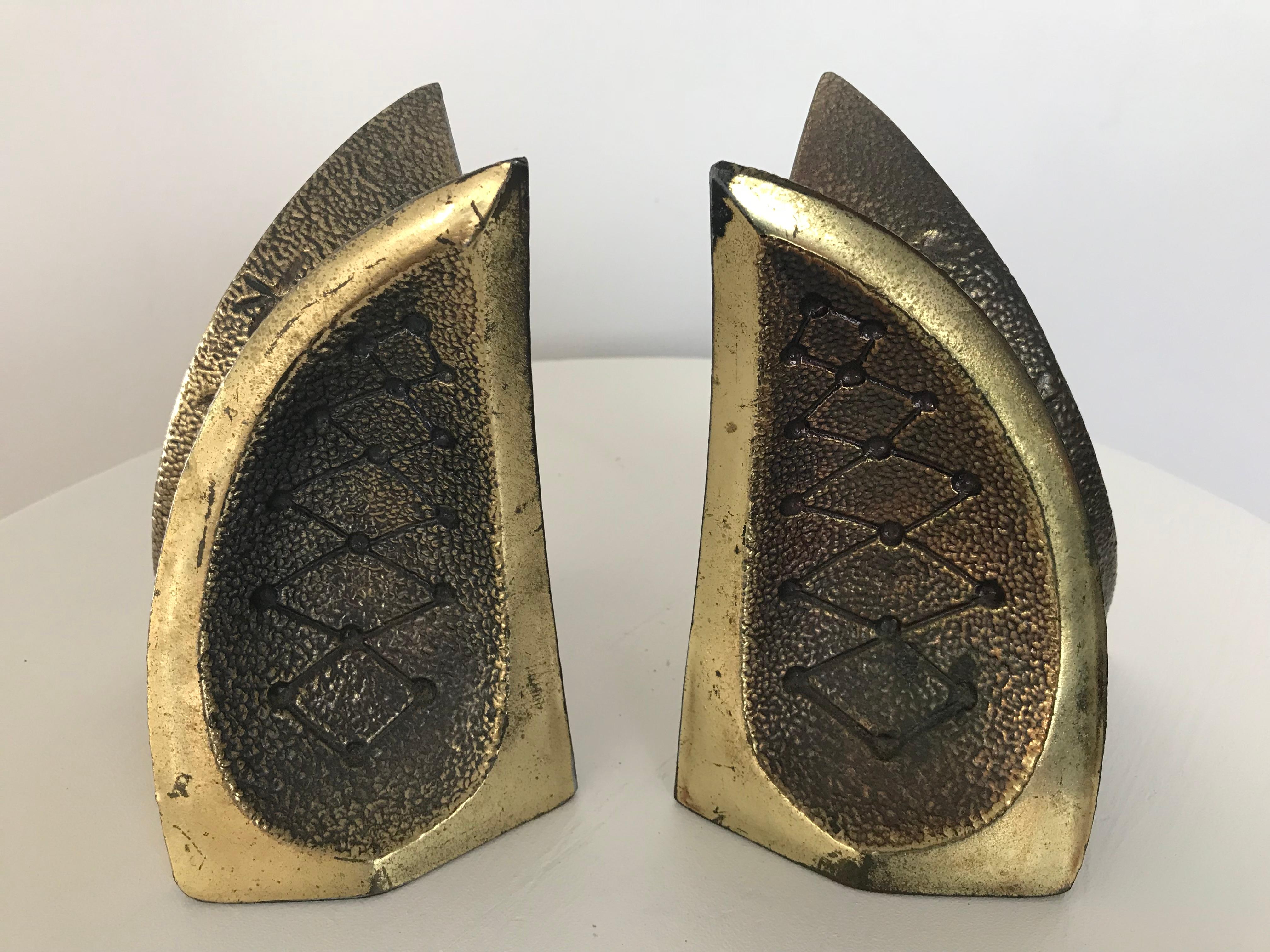 Mid Century Modern Bookends with Etched Modernist Designs After Ben Seibel 3