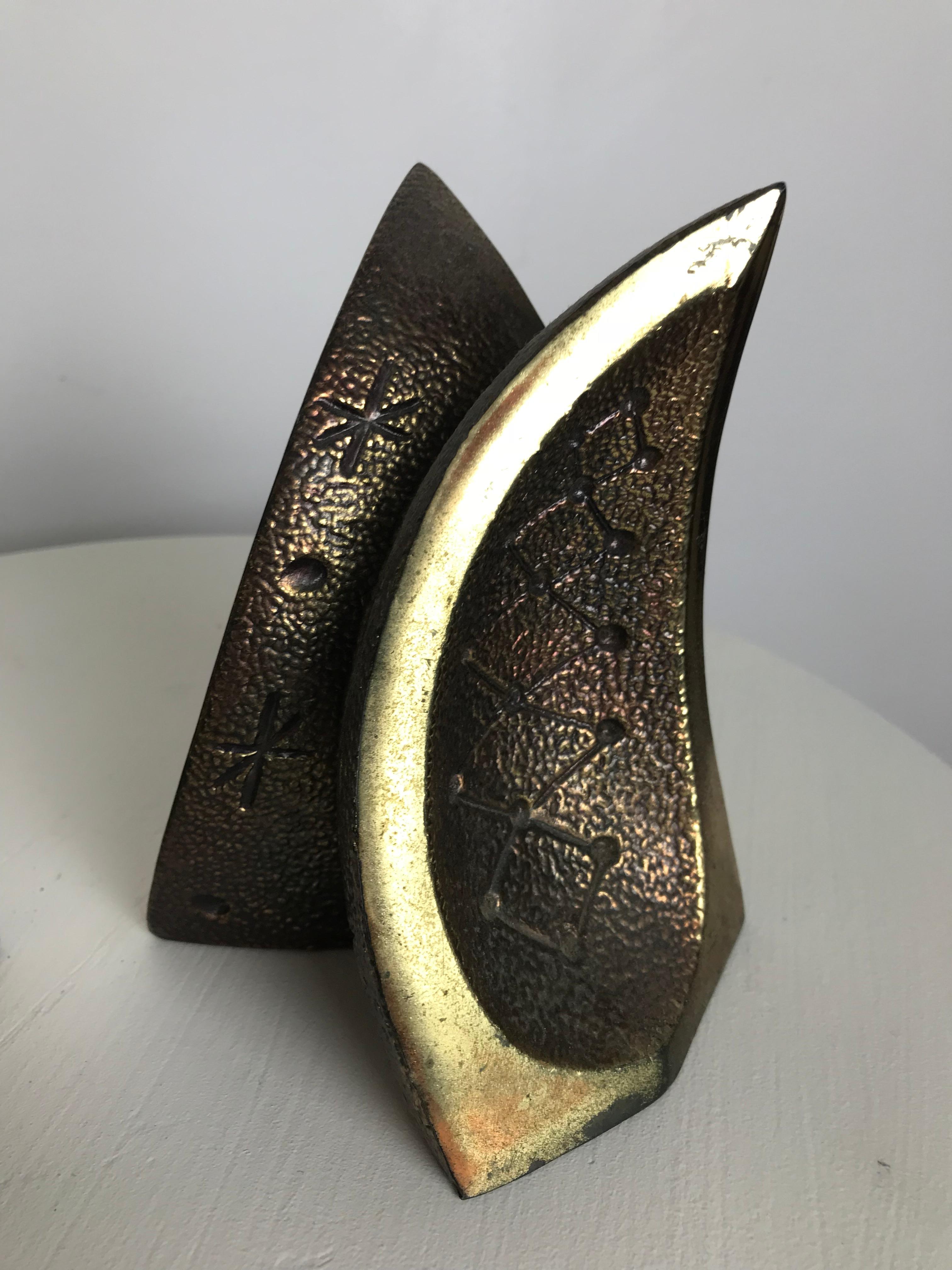Mid Century Modern Bookends with Etched Modernist Designs After Ben Seibel In Fair Condition In Framingham, MA