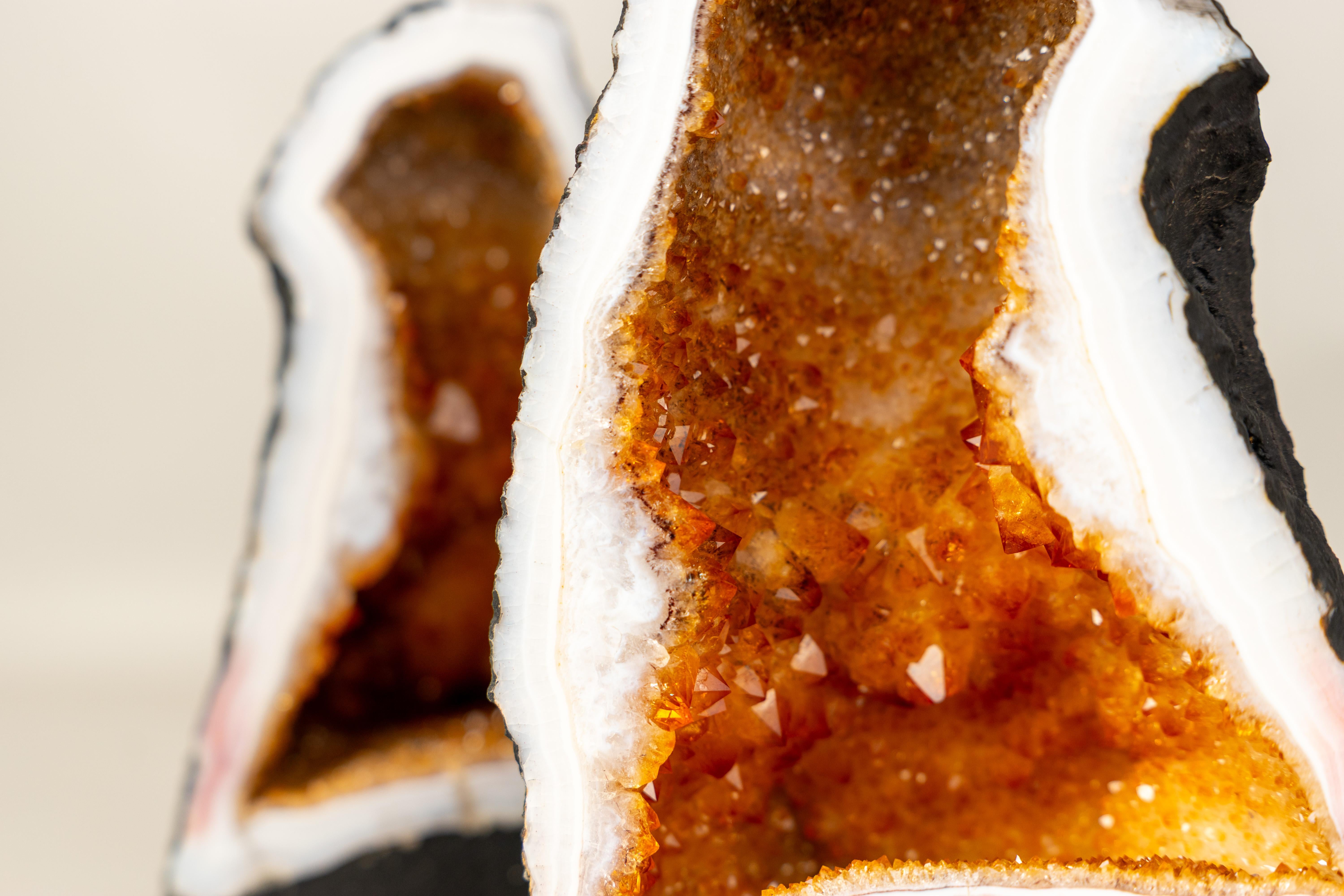 Brésilien Bookmatched Pair of Citrine Geode Cathedrals en vente
