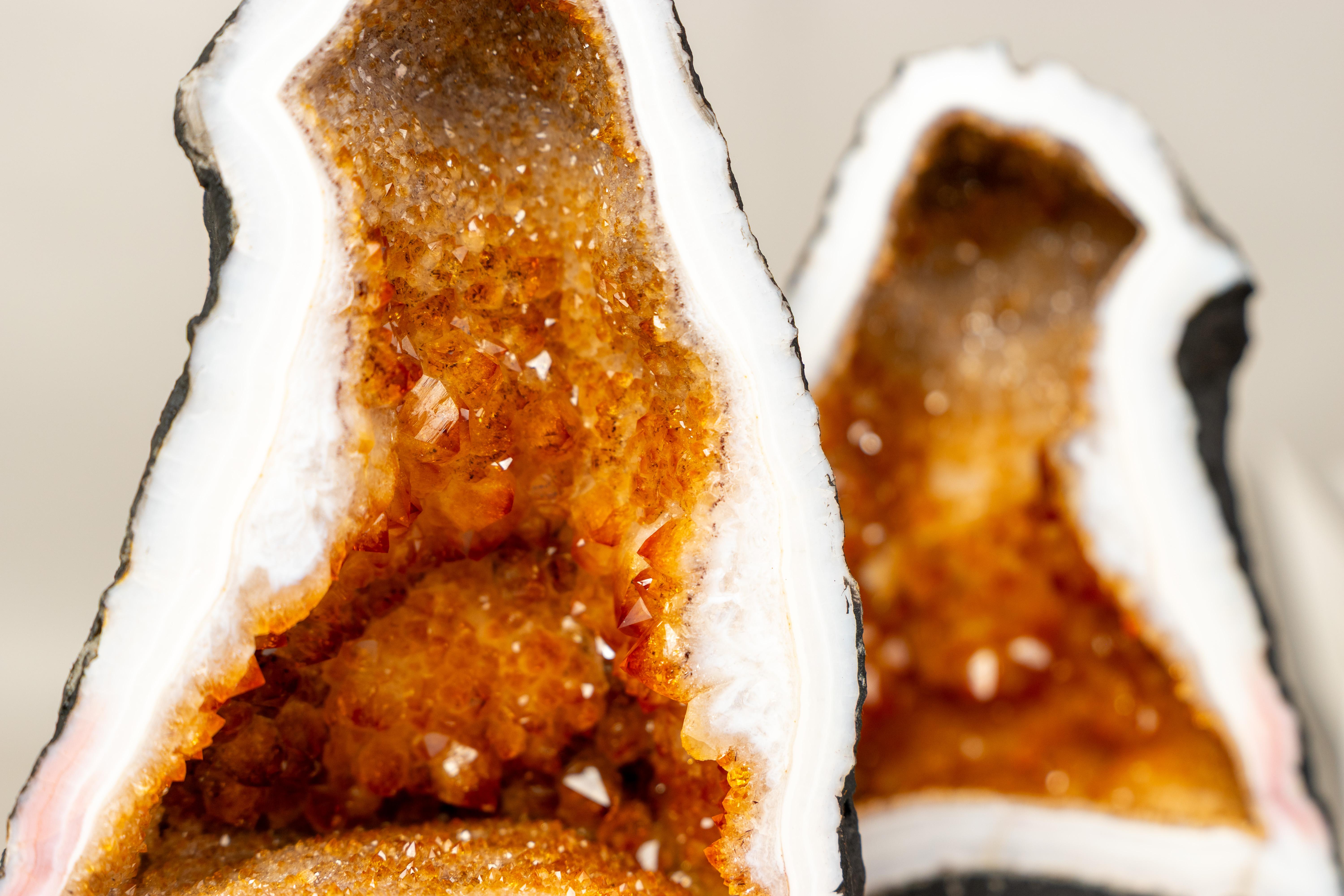 Cristal Bookmatched Pair of Citrine Geode Cathedrals en vente