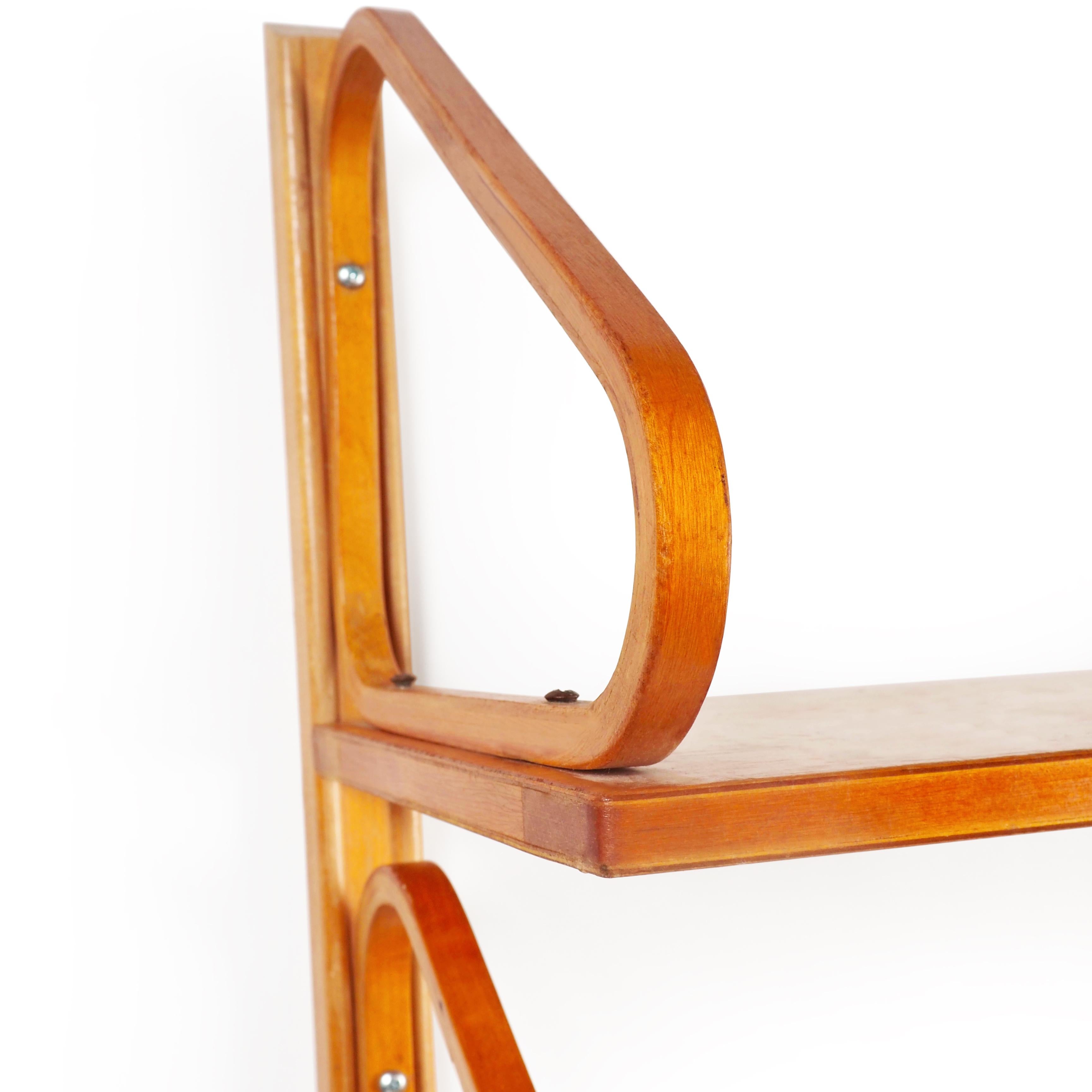 After launching his career in Finland during the early modernist period in the 1930's, the Finnish architect Alvar Aalto in the forties started a production of his furniture in Sweden. The factory was called Aalto Möbler Hedemora, namned after the