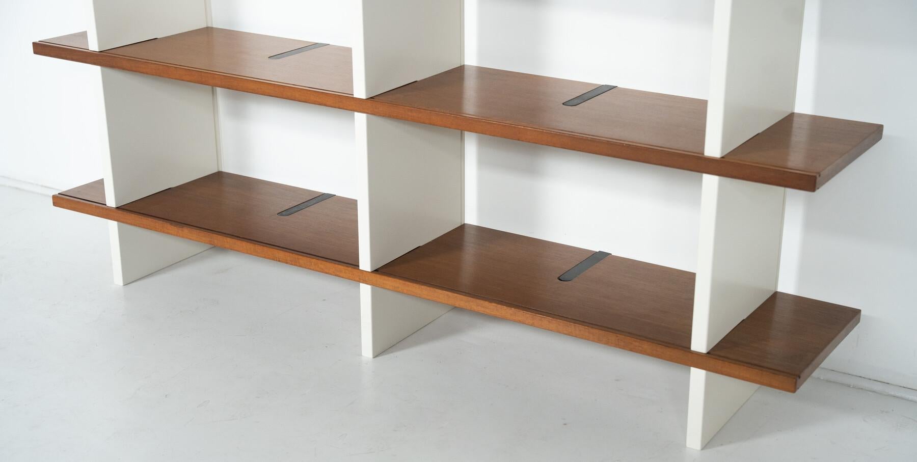 Libreria modello 'Domino' di Eugenio Gerli per Tecno Milano, 1966 in vendita 2