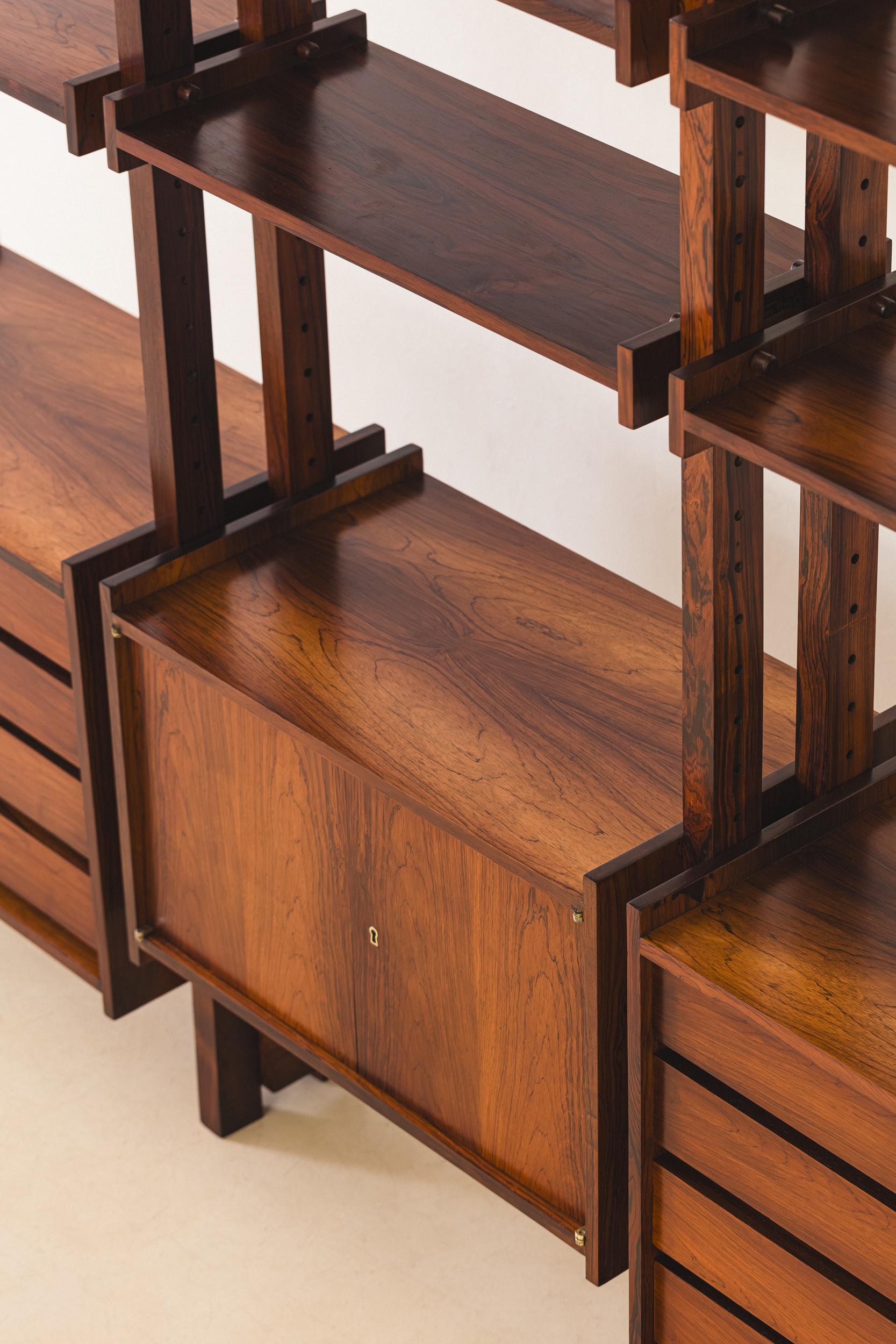 Bookshelf with Rosewood Veneers by Brazilian company Celina Decorações, 1960s For Sale 7