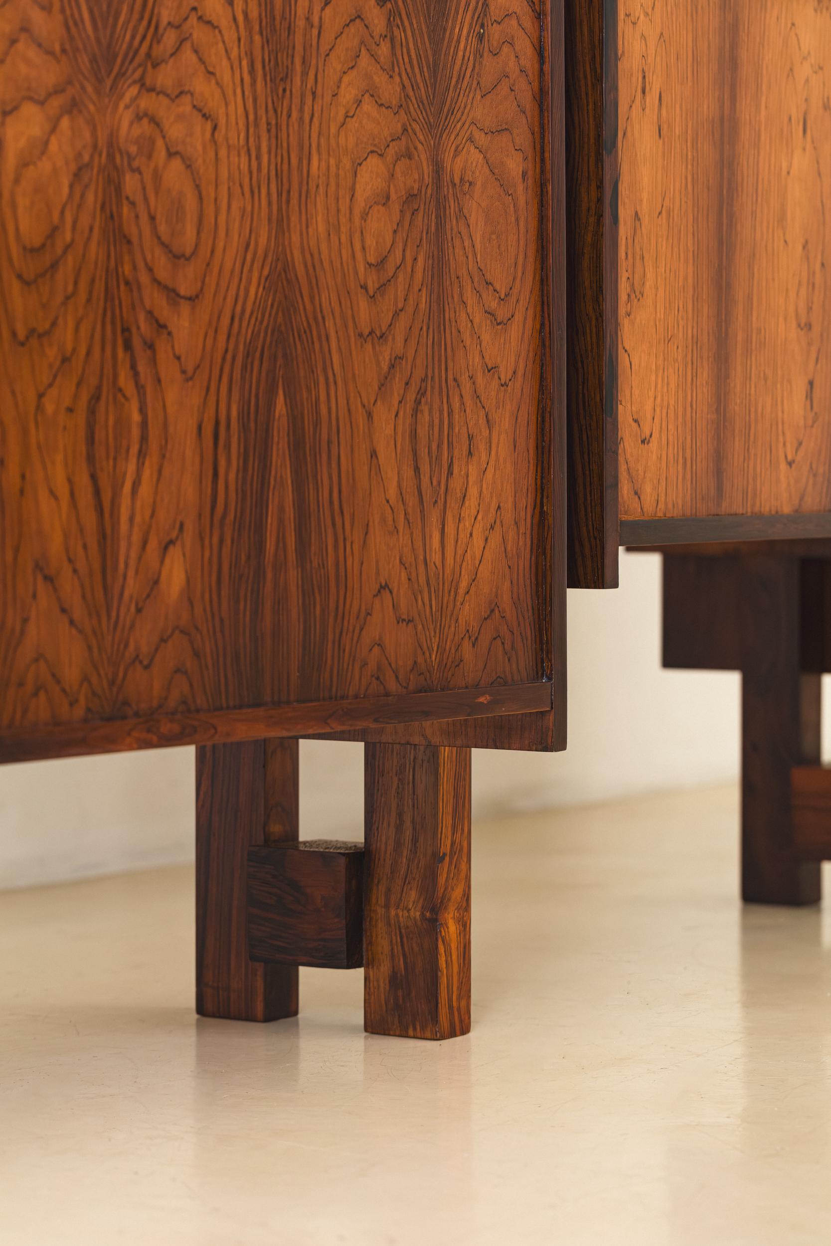 Bookshelf with Rosewood Veneers by Brazilian company Celina Decorações, 1960s For Sale 10
