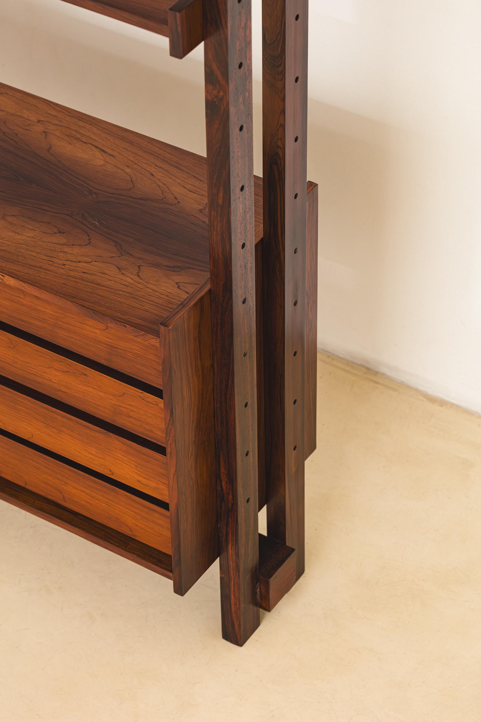 Bookshelf with Rosewood Veneers by Brazilian company Celina Decorações, 1960s For Sale 1