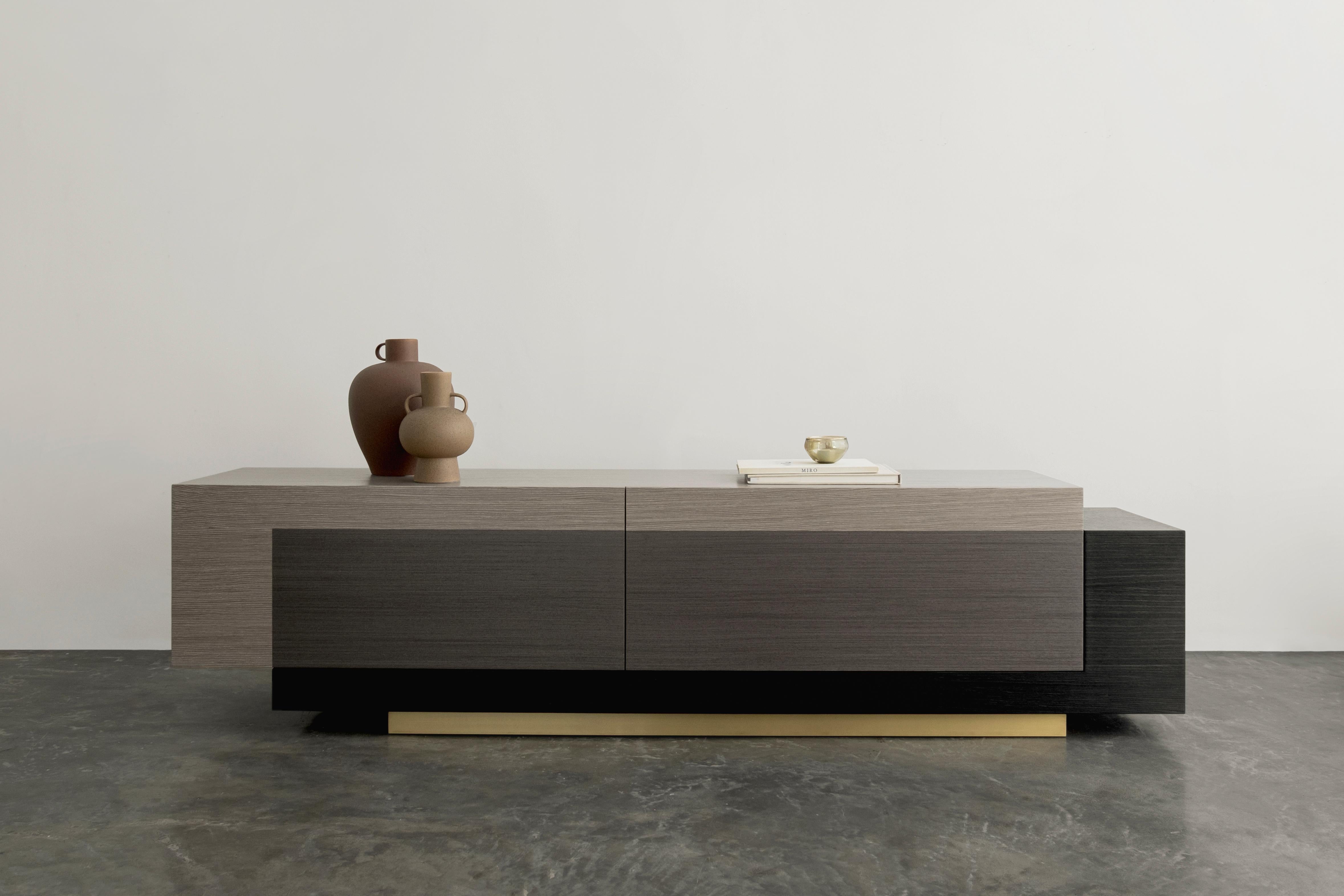 Booleanos Tv Cabinet, Media Unit, Credenza in Warm Wood Veneer by Joel Escalona

Booleanos collection reflects the concept of involuntary interactions and unexpected intersections. 

TV cabinet designed by Joel Escalona, configured with two drawers,