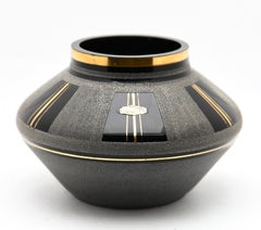 Boom:: Schwarze Vase mit handgemaltem Golddekor und strukturierter Glasur