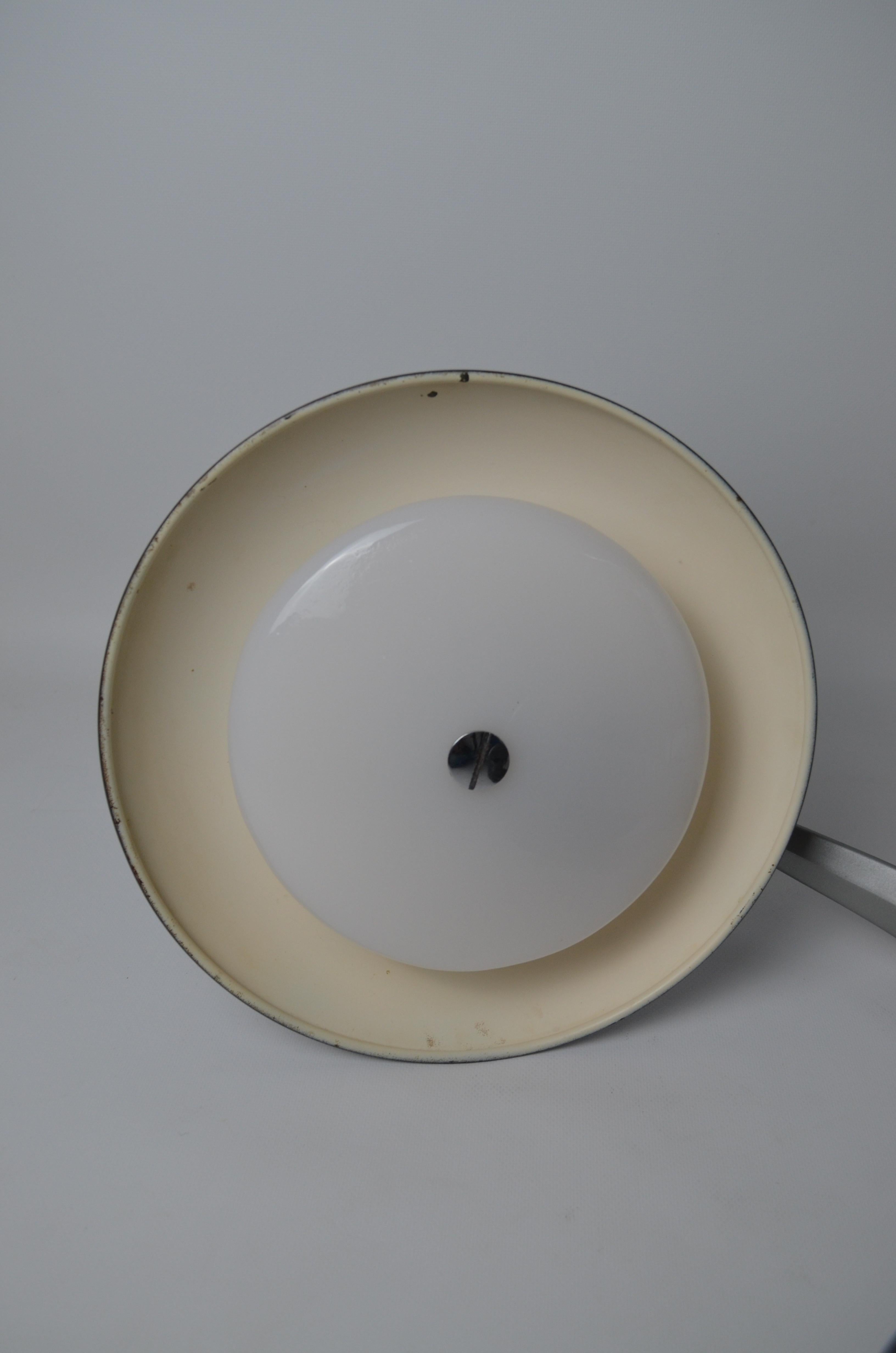 Espagnol Lampe de table Boomerang 64 de FASE en vente
