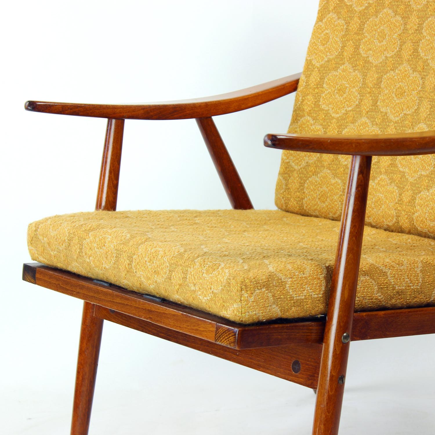 Mid-Century Modern Boomerang Armchair By Ton, Czechoslovakia 1960s For Sale