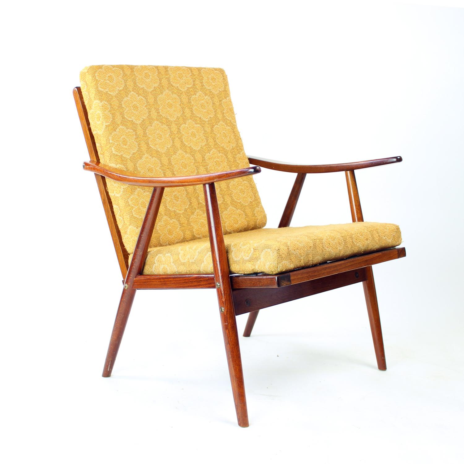 Boomerang Armchair By Ton, Czechoslovakia 1960s For Sale 2