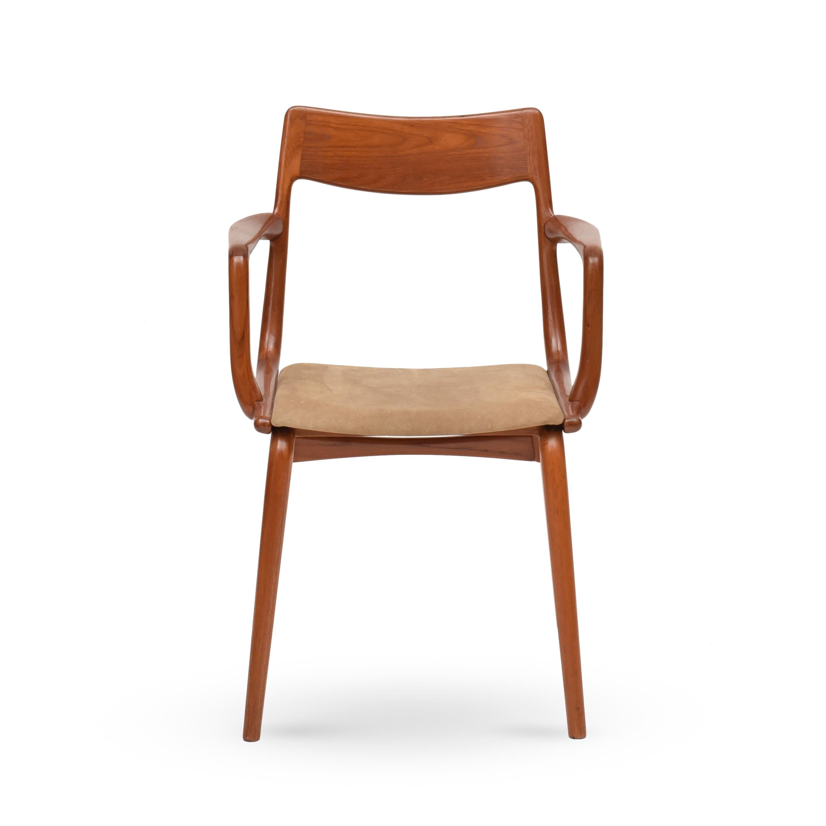 Mid-20th Century Boomerang Chair in Salmwood by Alfred Christensen for Slagelse Møbelværk. 
