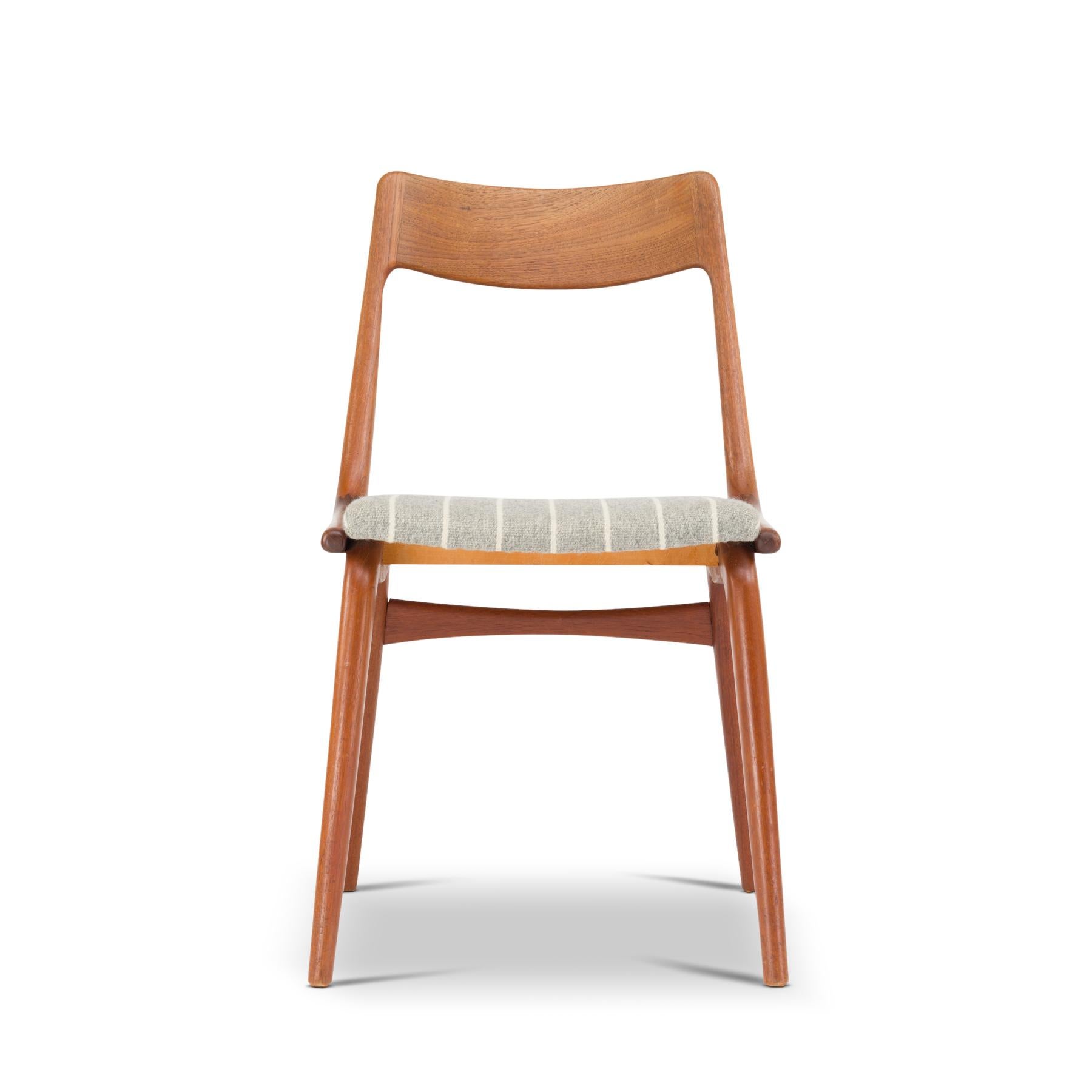 Mid-Century Modern Boomerang Chairs #370 by Erik Christiansen for Slagelse Møbelvaerk, Set of 6