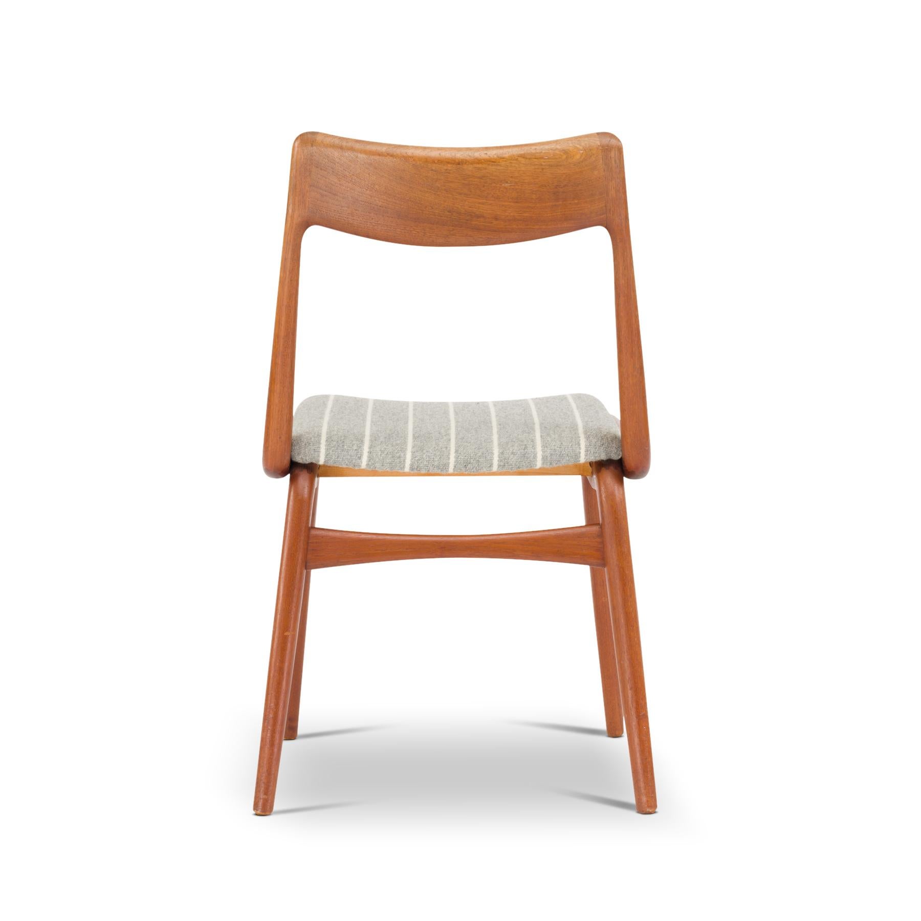 Boomerang Chairs #370 by Erik Christiansen for Slagelse Møbelvaerk, Set of 6 1