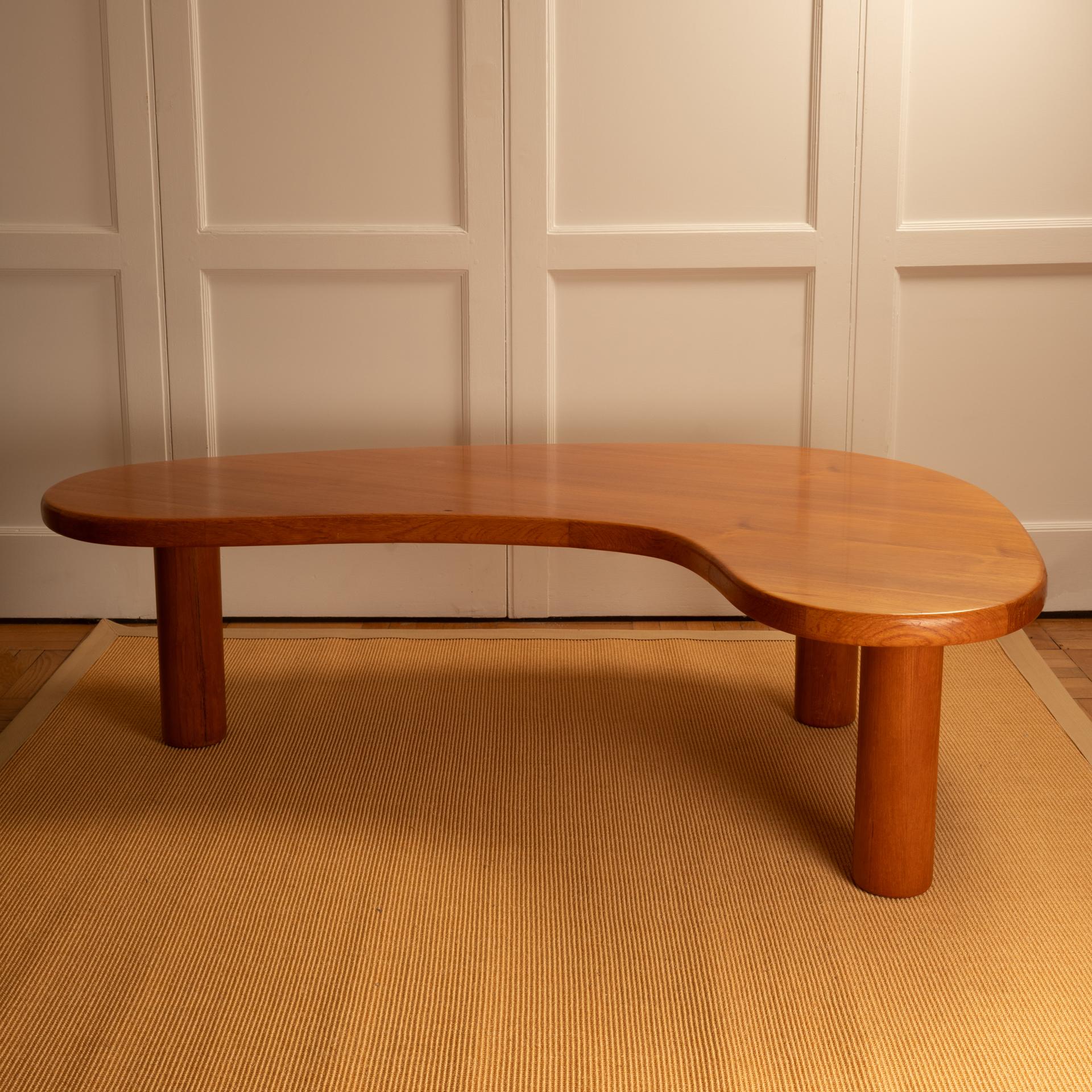 Arts and Crafts Table basse Boomerang en vente