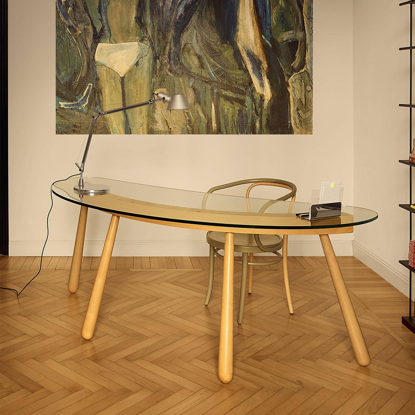 Boomerang Curved Transparent Glass Desk by Enzo Mari For Sale 4