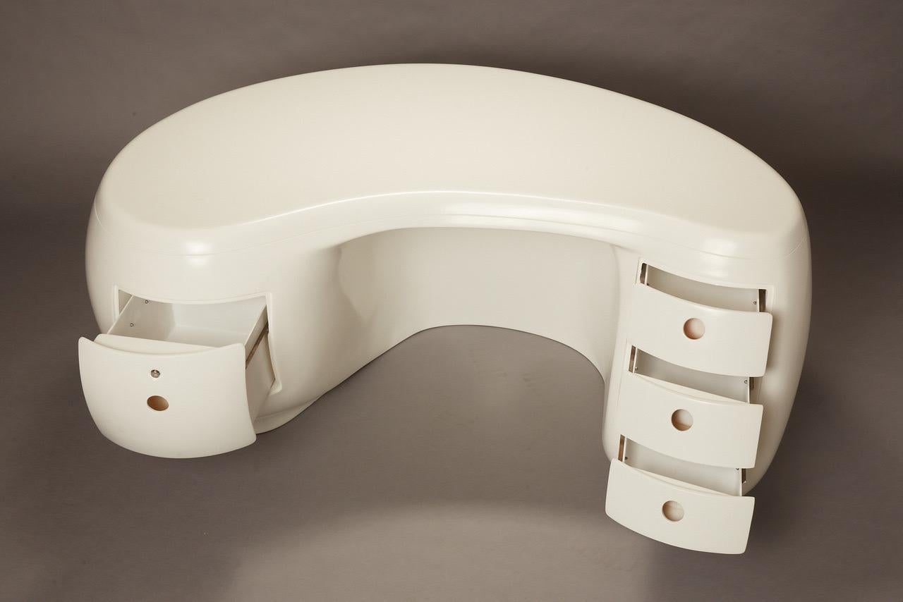 Iconic fiberglass Boomerang desk designed by Maurice Calka for EDITION LELEU DESHAYS
Published in Xavier De Jarcy's book 