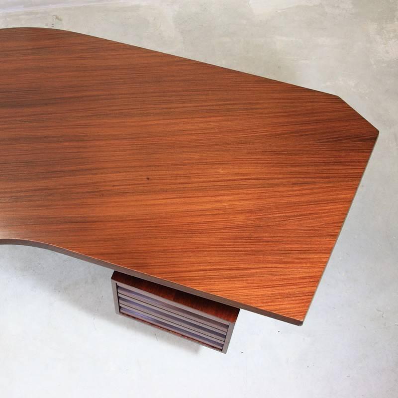 Boomerang Desk by Osvaldo Borsani, Tecno 'T96' For Sale 1