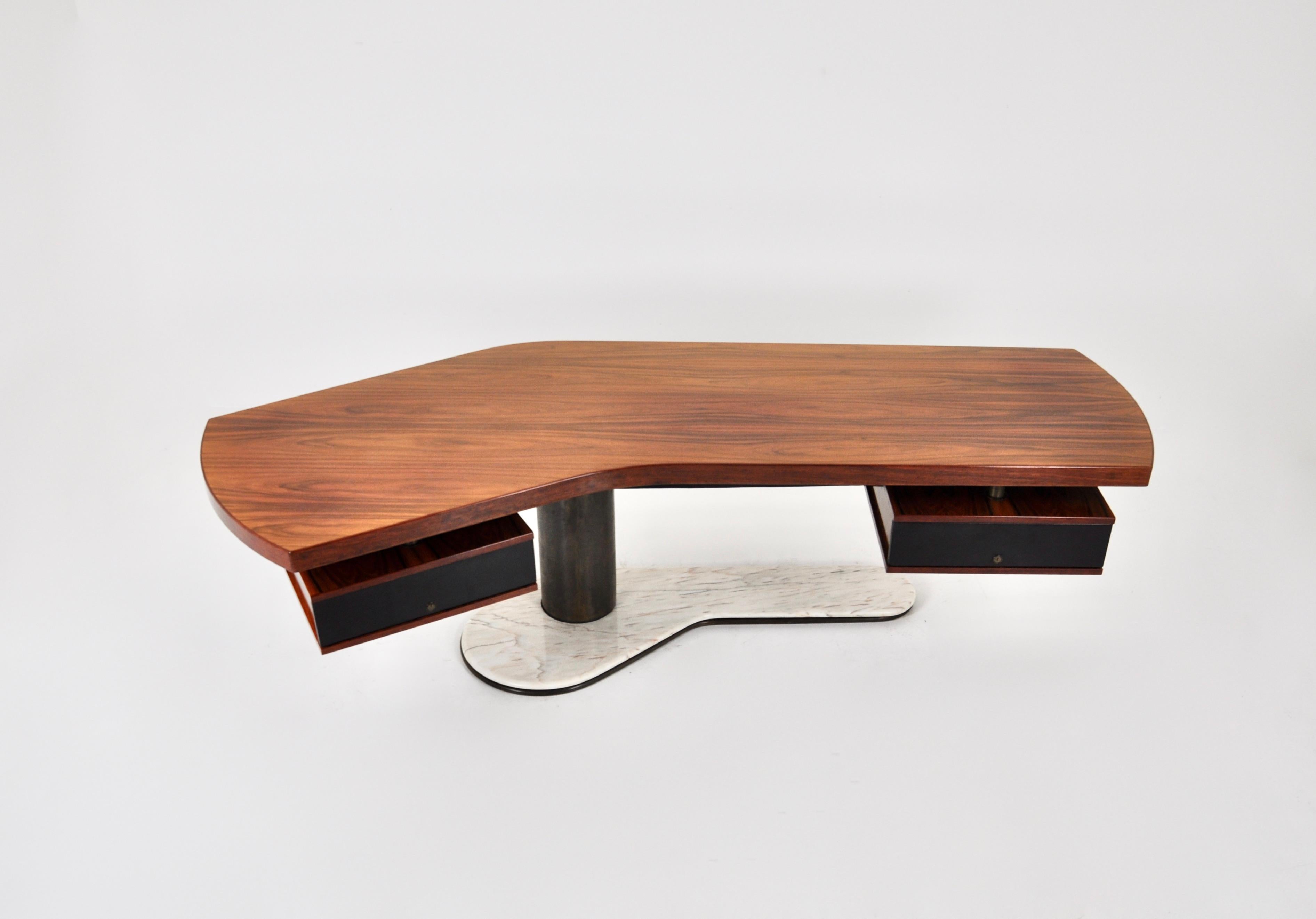 Boomerang-Schreibtisch von Renzo Schirolli, 1960er Jahre (Moderne der Mitte des Jahrhunderts) im Angebot