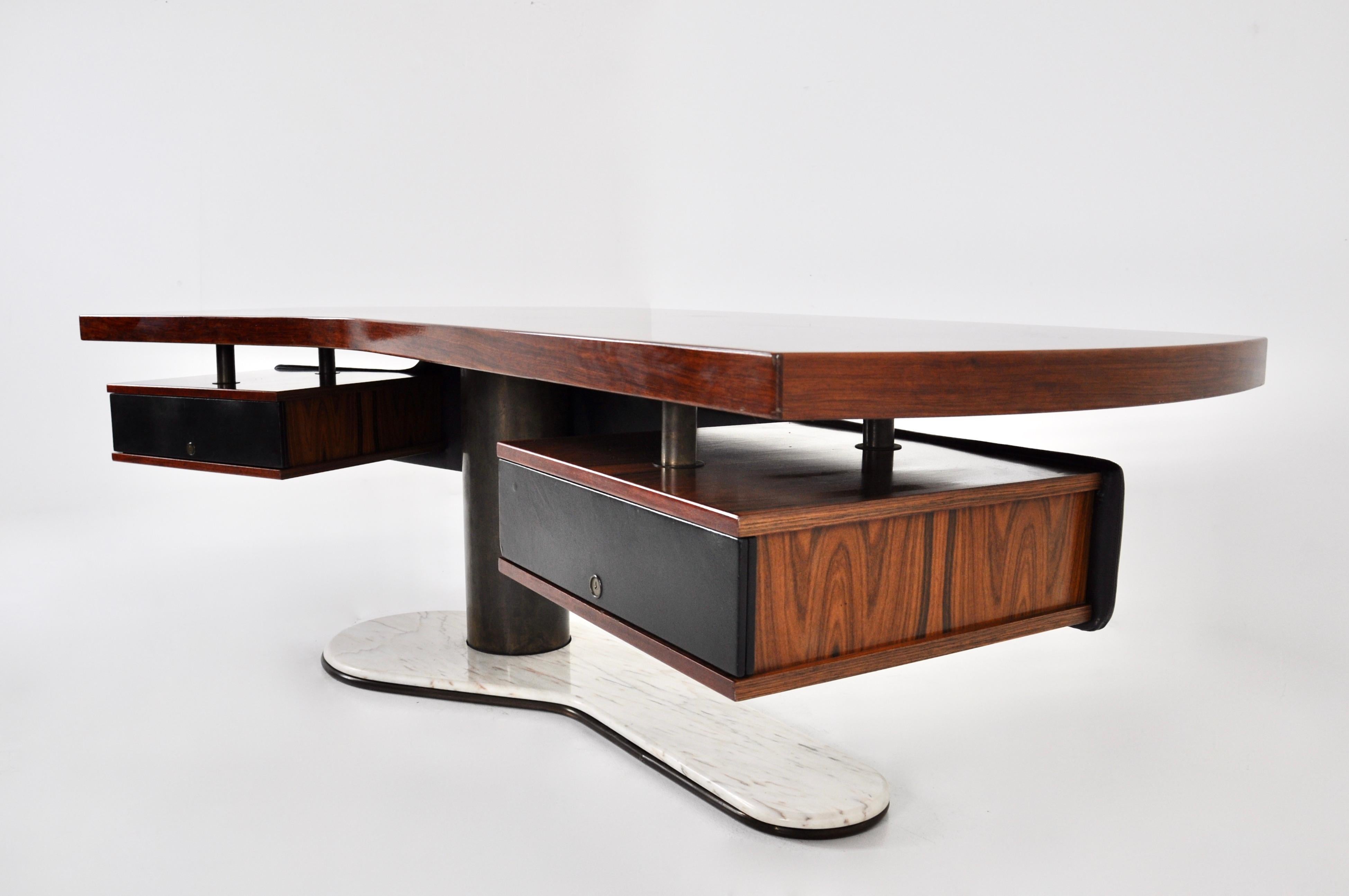 Boomerang-Schreibtisch von Renzo Schirolli, 1960er Jahre im Zustand „Gut“ im Angebot in Lasne, BE