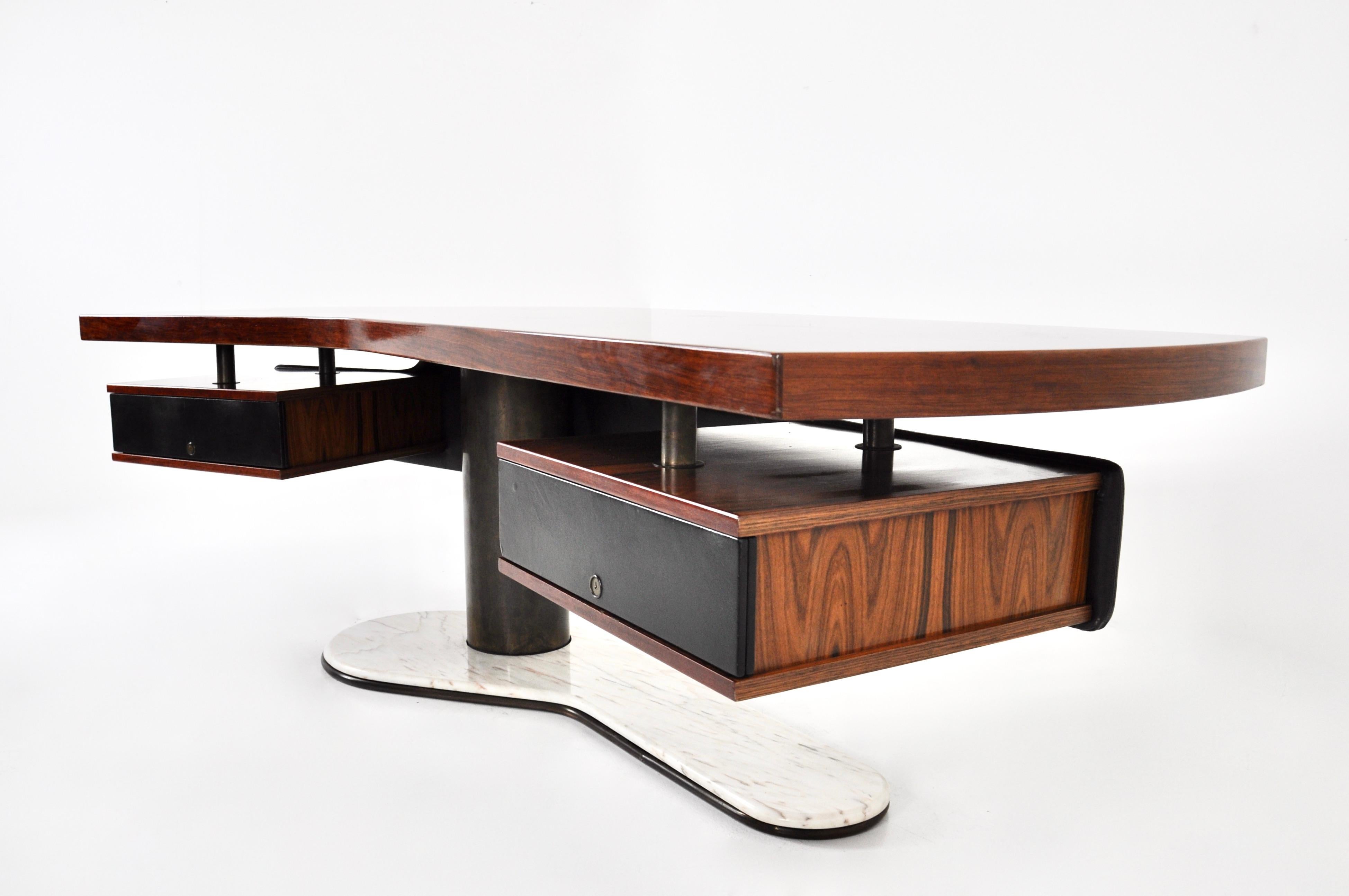 Boomerang desk by Renzo Schirolli, 1960s In Good Condition In bruxelles, BE