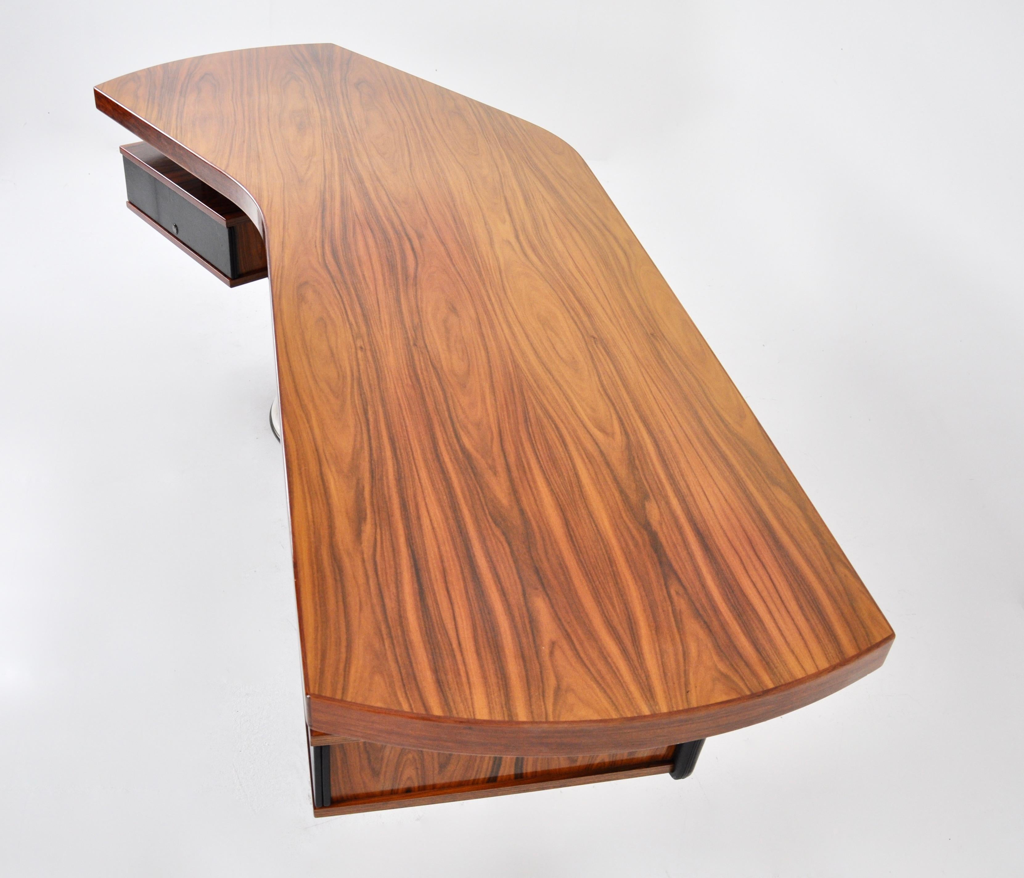 Mid-20th Century Boomerang desk by Renzo Schirolli, 1960s For Sale