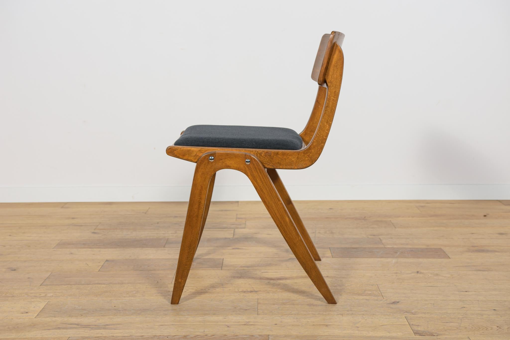 Chaises de salle à manger Boomerang de Gościcńskie Furniture Fabryki, 1960, ensemble de 6 en vente 2