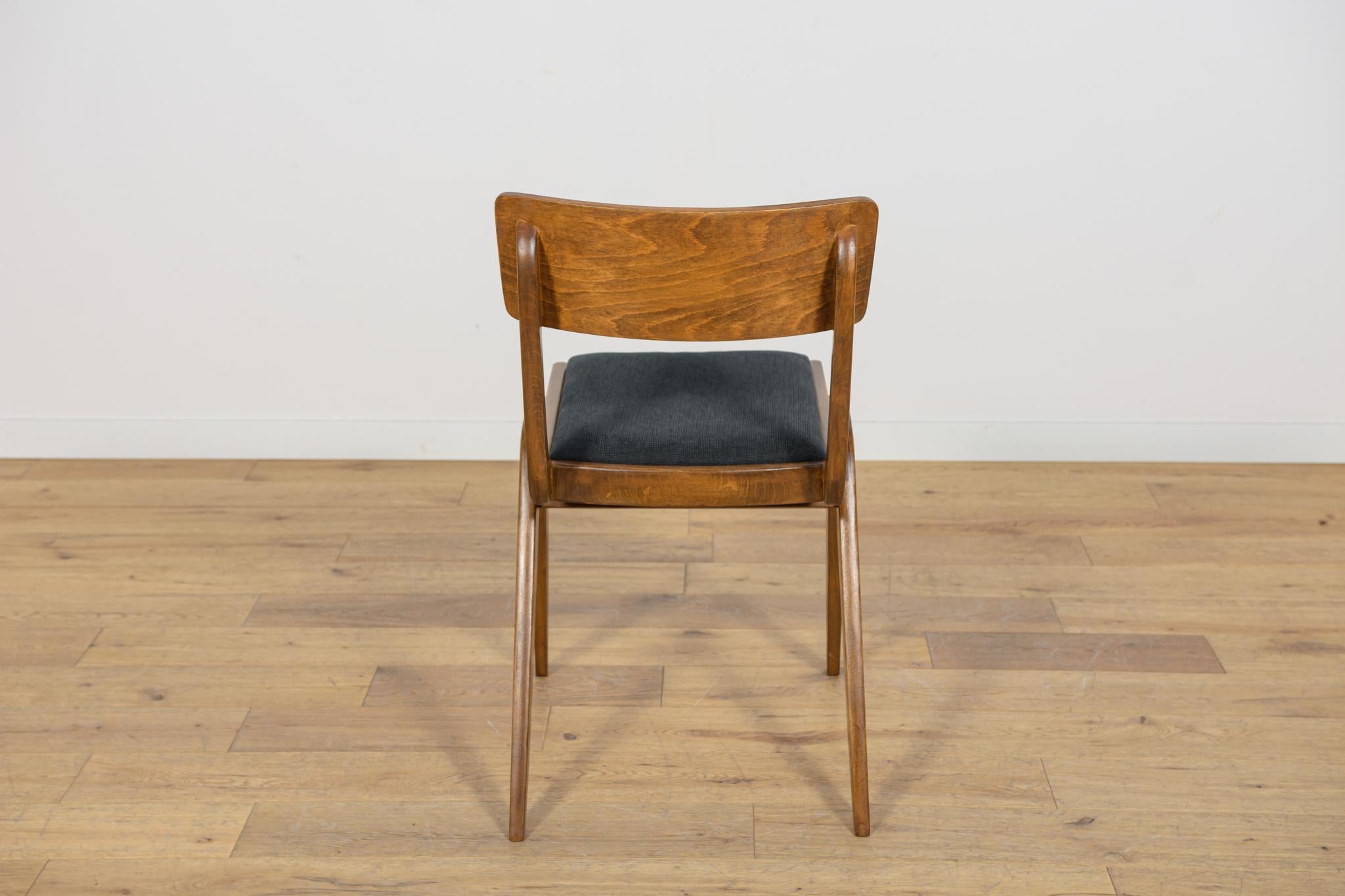 Chaises de salle à manger Boomerang de Gościcńskie Furniture Fabryki, 1960, ensemble de 6 en vente 4