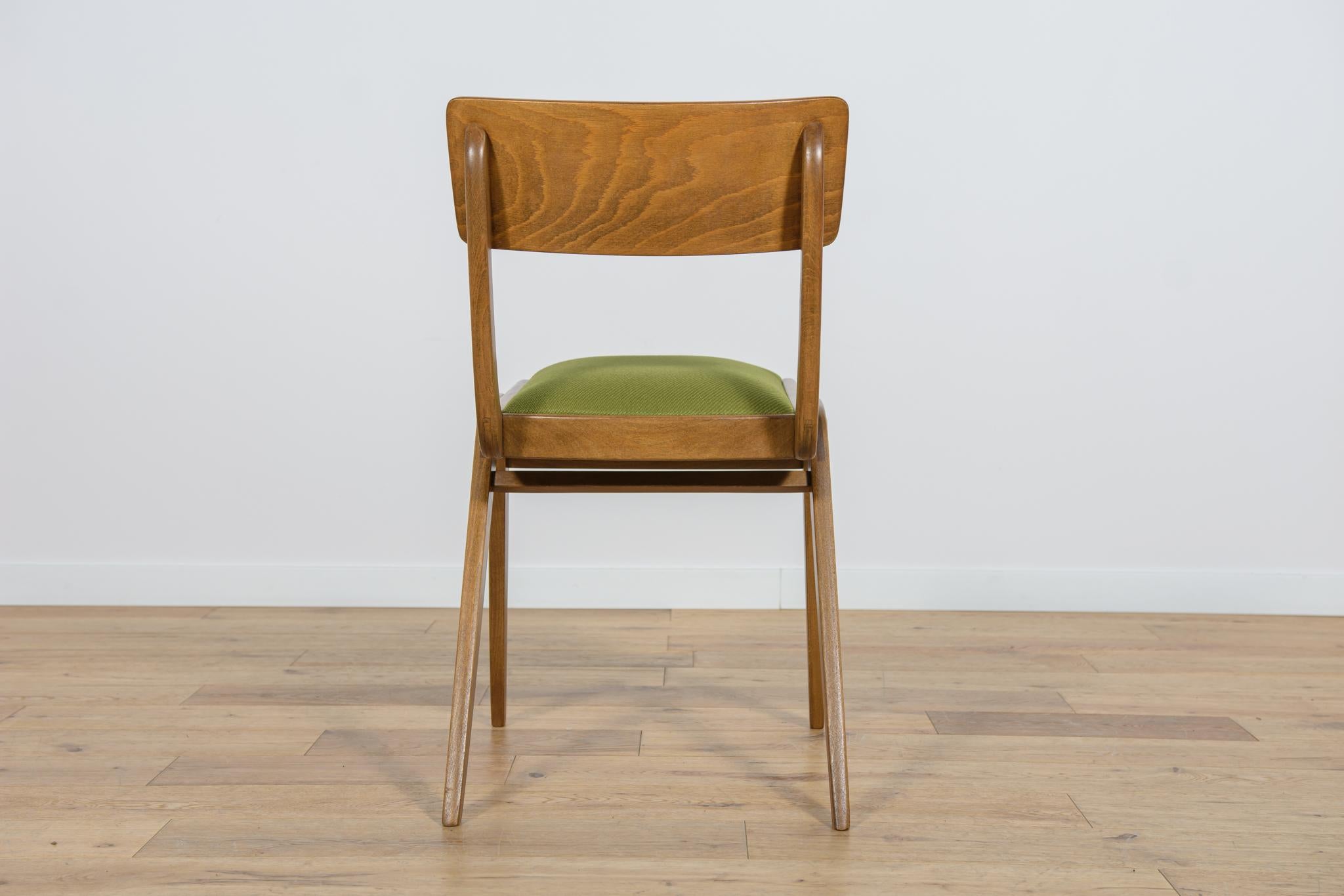 Boomerang Dining Chairs Typ 229xB from Goscinski Furniture Factory, 1960s. For Sale 4