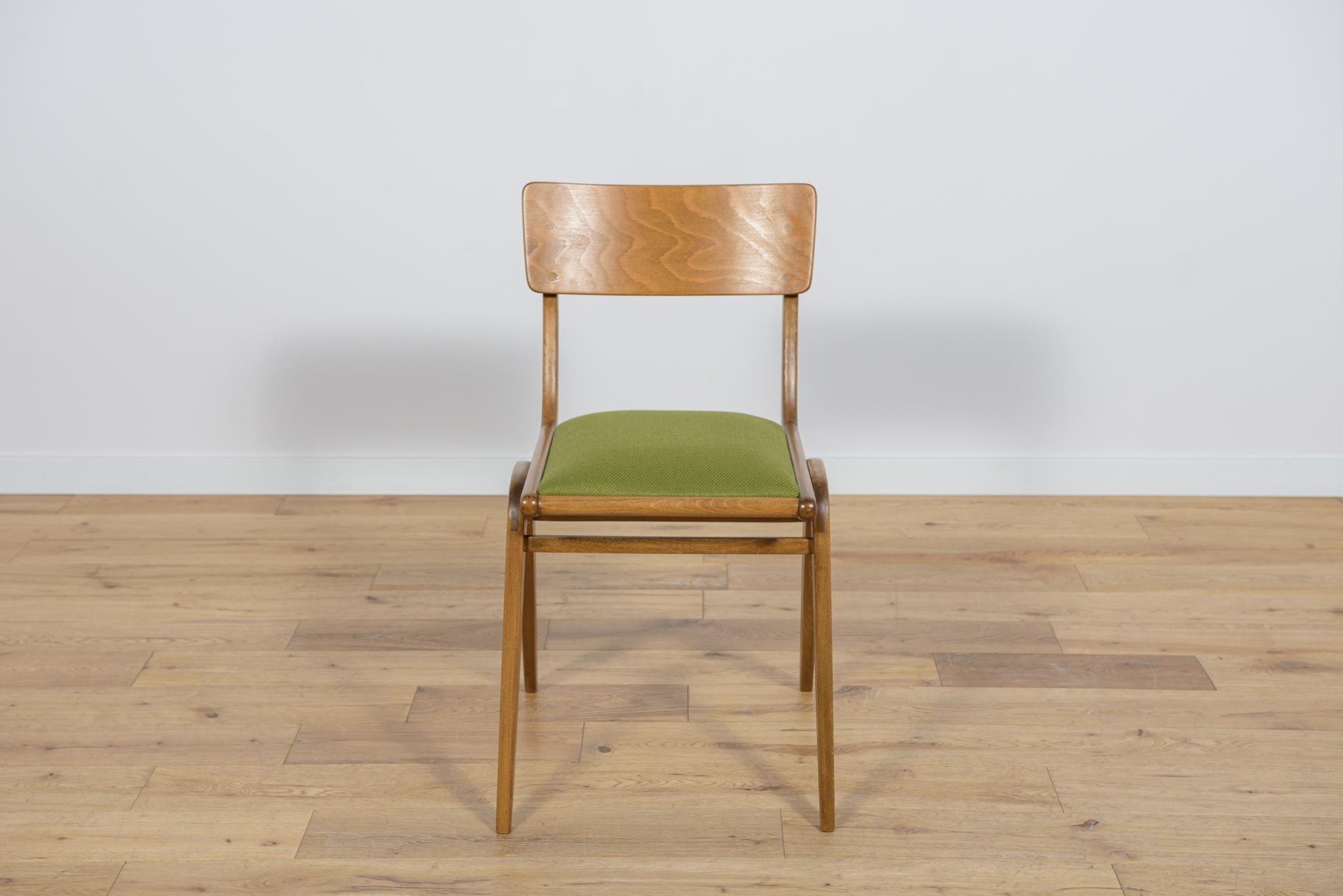 Milieu du XXe siècle Chaises de salle à manger Boomerang Typ 229xB de la manufacture de meubles Goscinski, années 1960. en vente