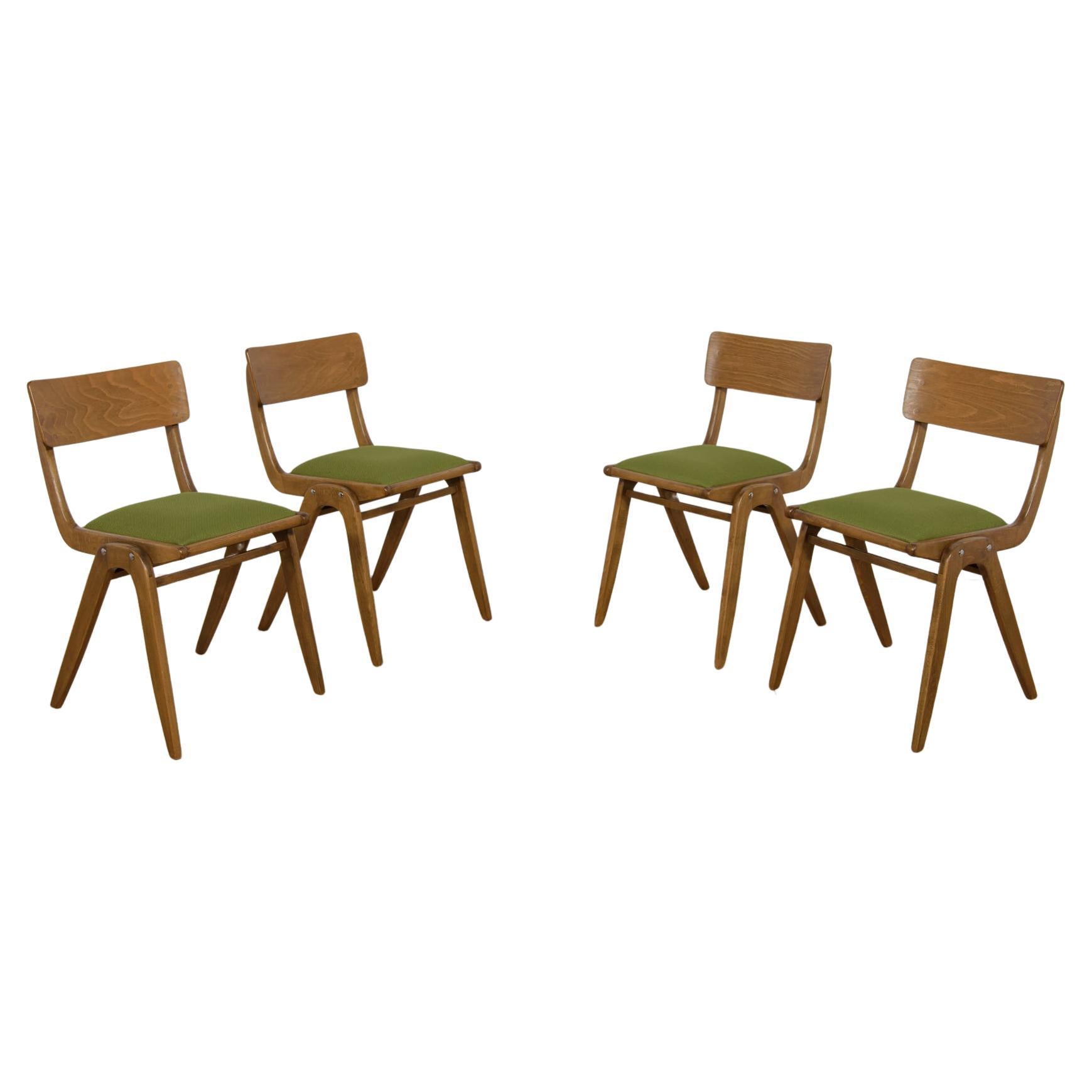 Boomerang Dining Chairs Typ 229xB from Goscinski Furniture Factory, 1960s. For Sale