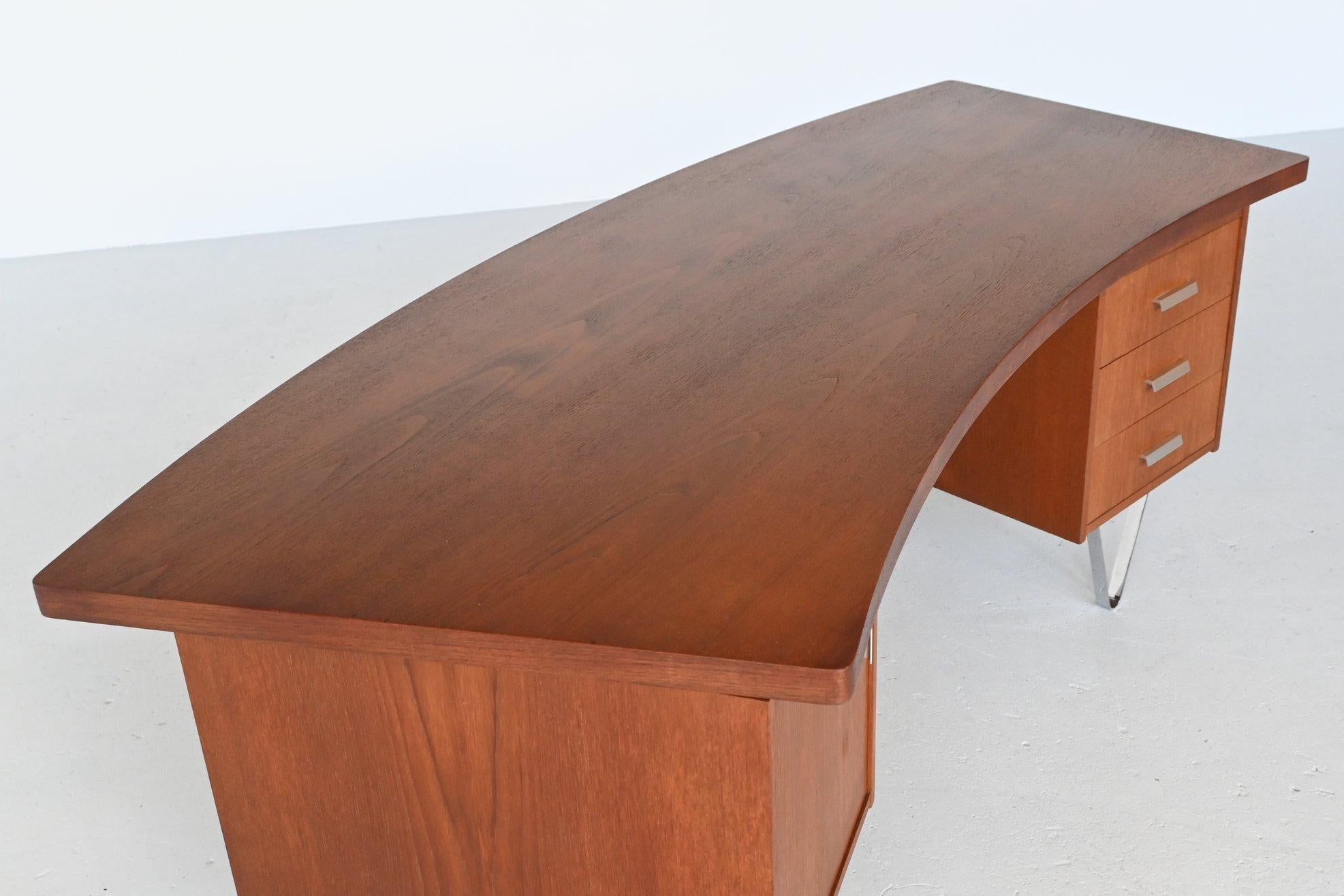 Boomerang Floating Desk Tijsseling, the Netherlands, 1960 2
