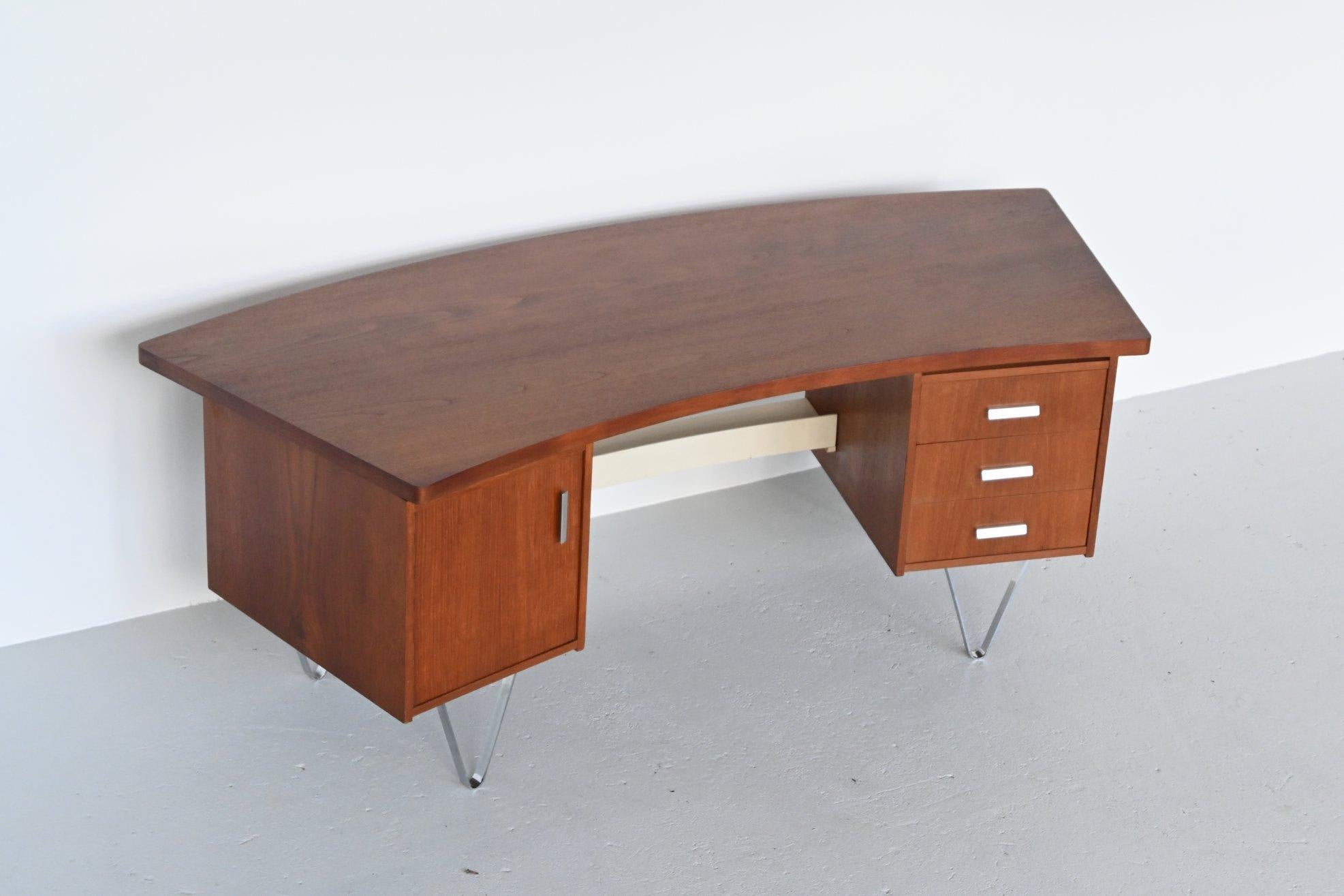 Boomerang Floating Desk Tijsseling, the Netherlands, 1960 3