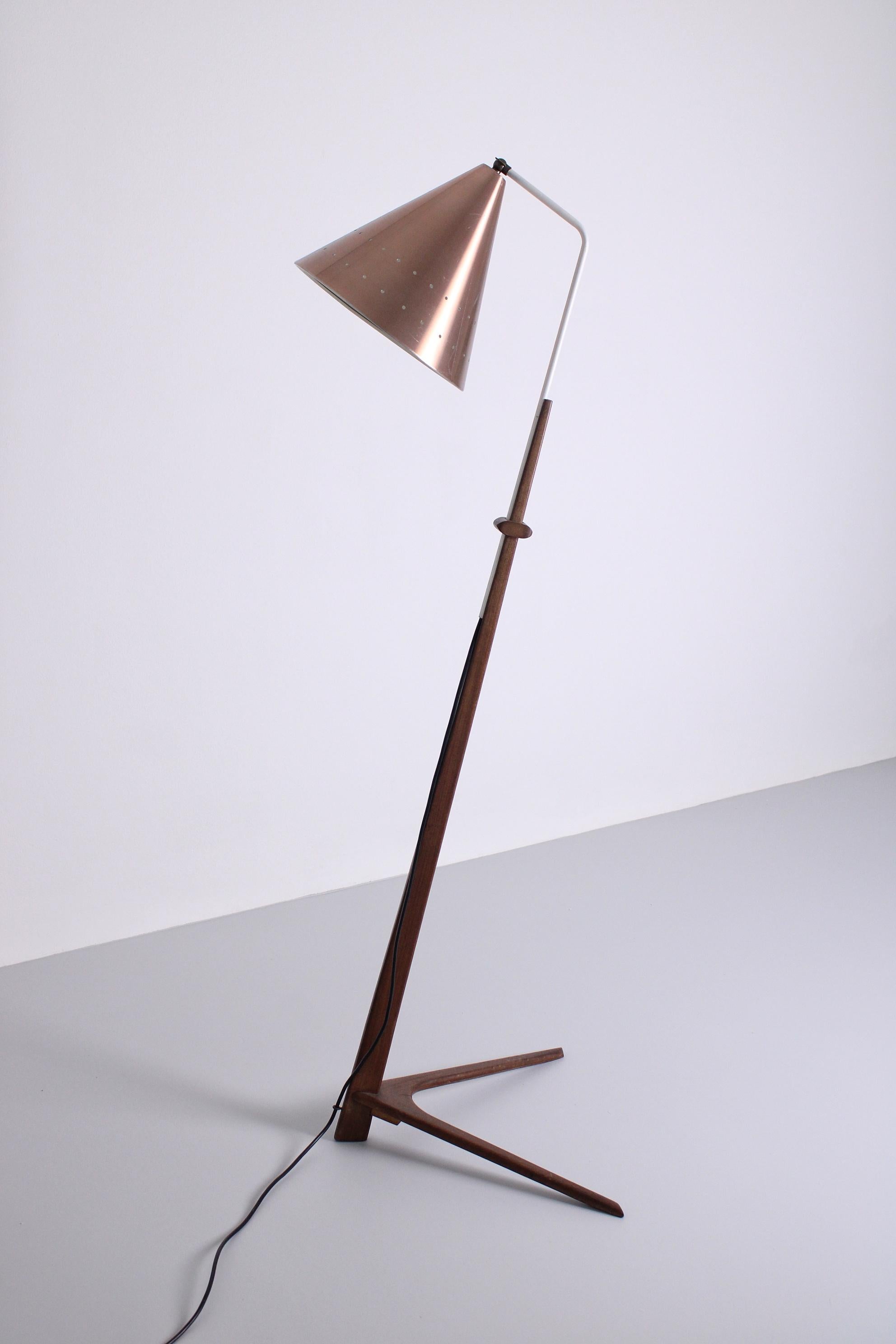 Dutch Boomerang floor lamp by Nigel Walters for Hagoort, C. 1958