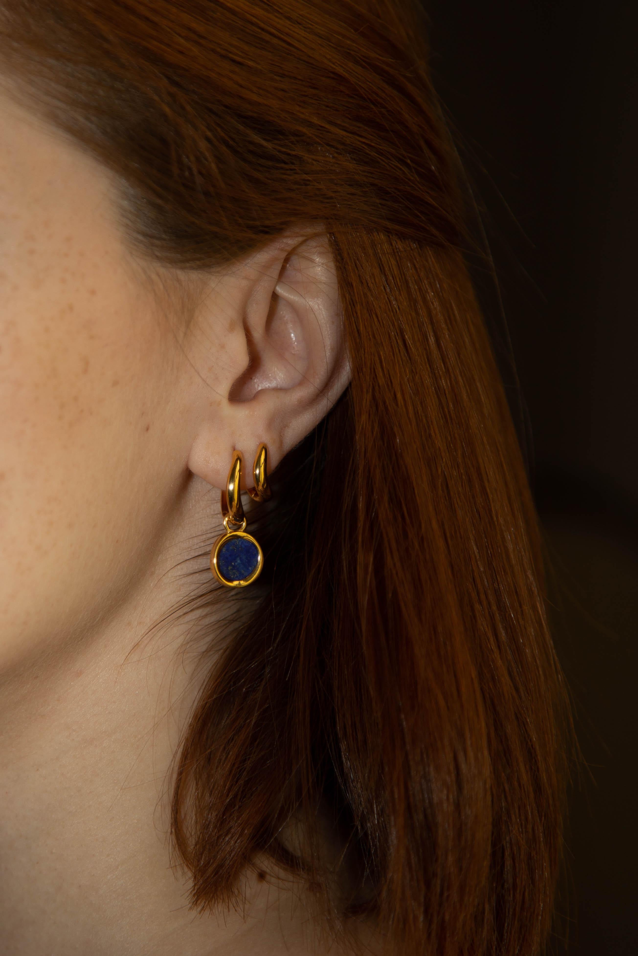 Portrait Cut Boomerang Hoops 18k Solid Gold with Lapis Lazuli on One Hoop For Sale