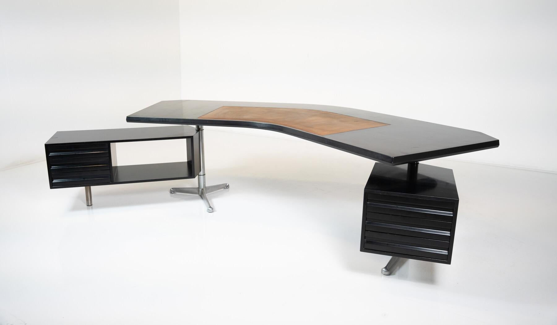 “Boomerang” model T96 executive desk by Osvaldo Borsani for Tecno, Italy, 1955 4