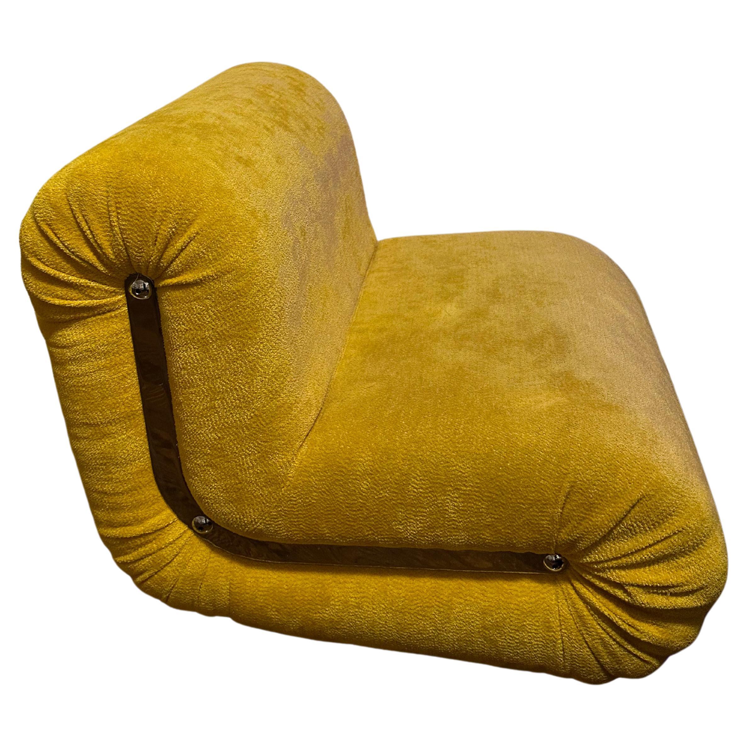 BOOMERANG- Design de Rodolfo Bonetto, 1968

Fauteuil Boomerang jaune soleil, apporterait une ambiance lumineuse et ensoleillée à n'importe quelle pièce instantanément, extrêmement confortable et compact, a une poche sur le dos, en excellent état